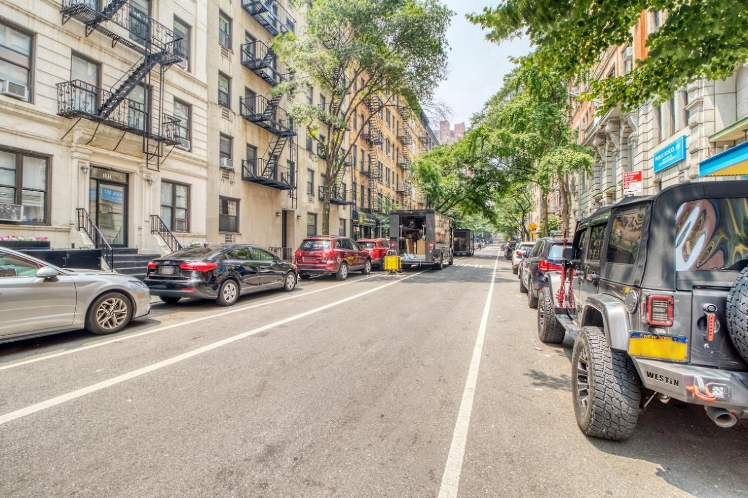 Ues 1br W Gym Nr Museums Art Galleries Nyc-1179 Apartment New York