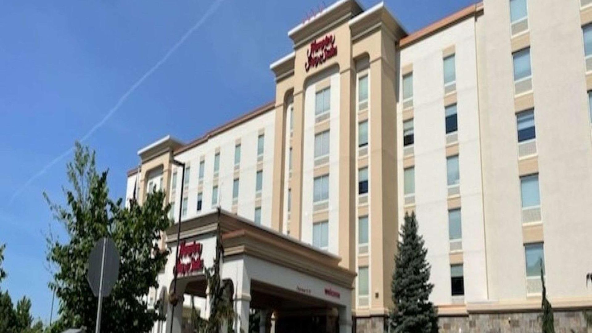 Hotel Hampton & Staten Island 3*