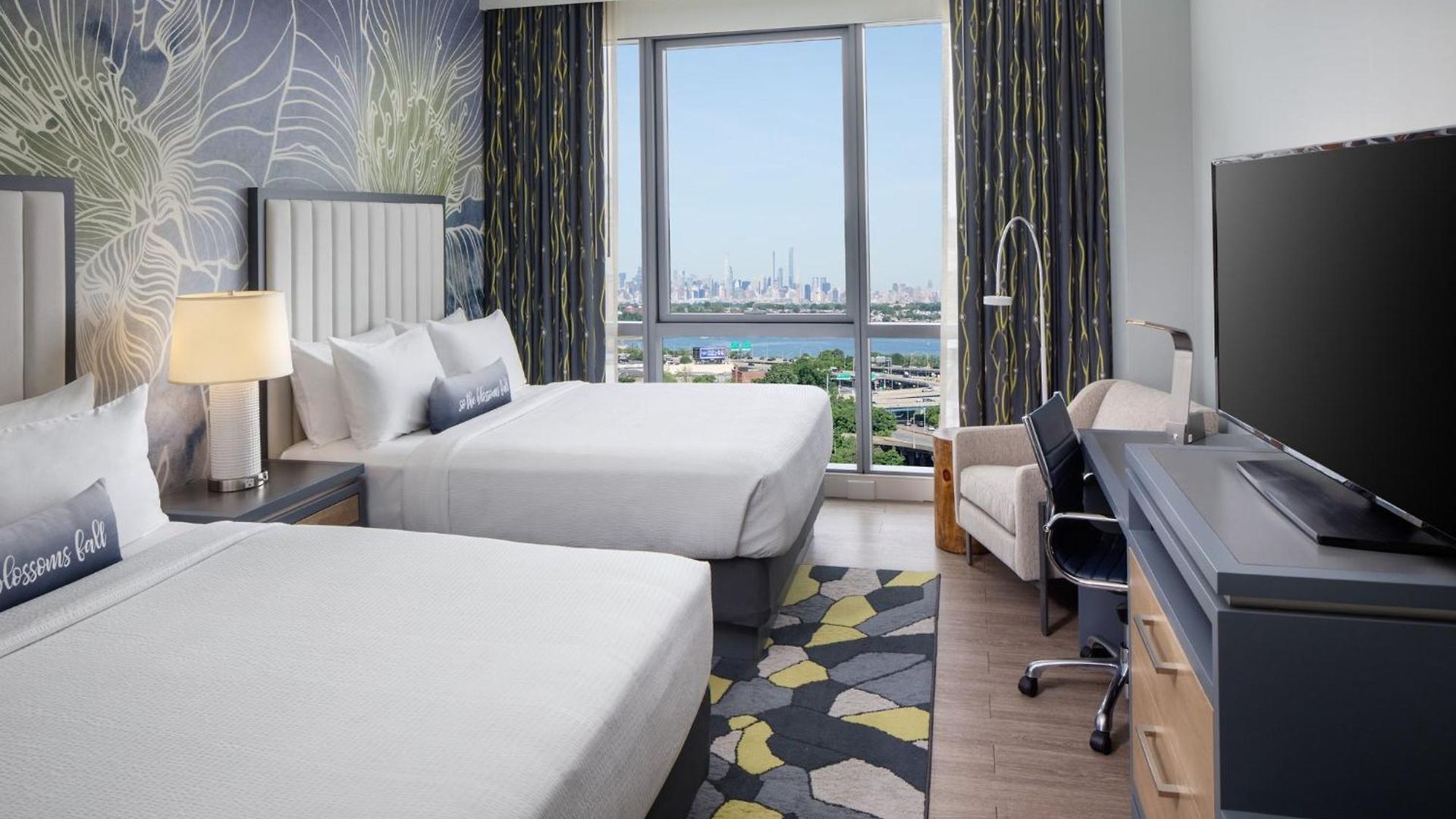 Indigo Flushing - Laguardia Hotel