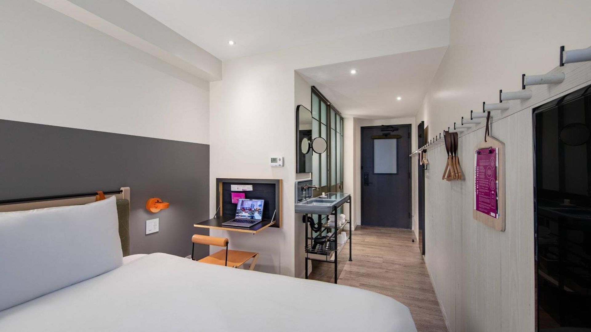 Hotel Moxy Nyc Times Square New York