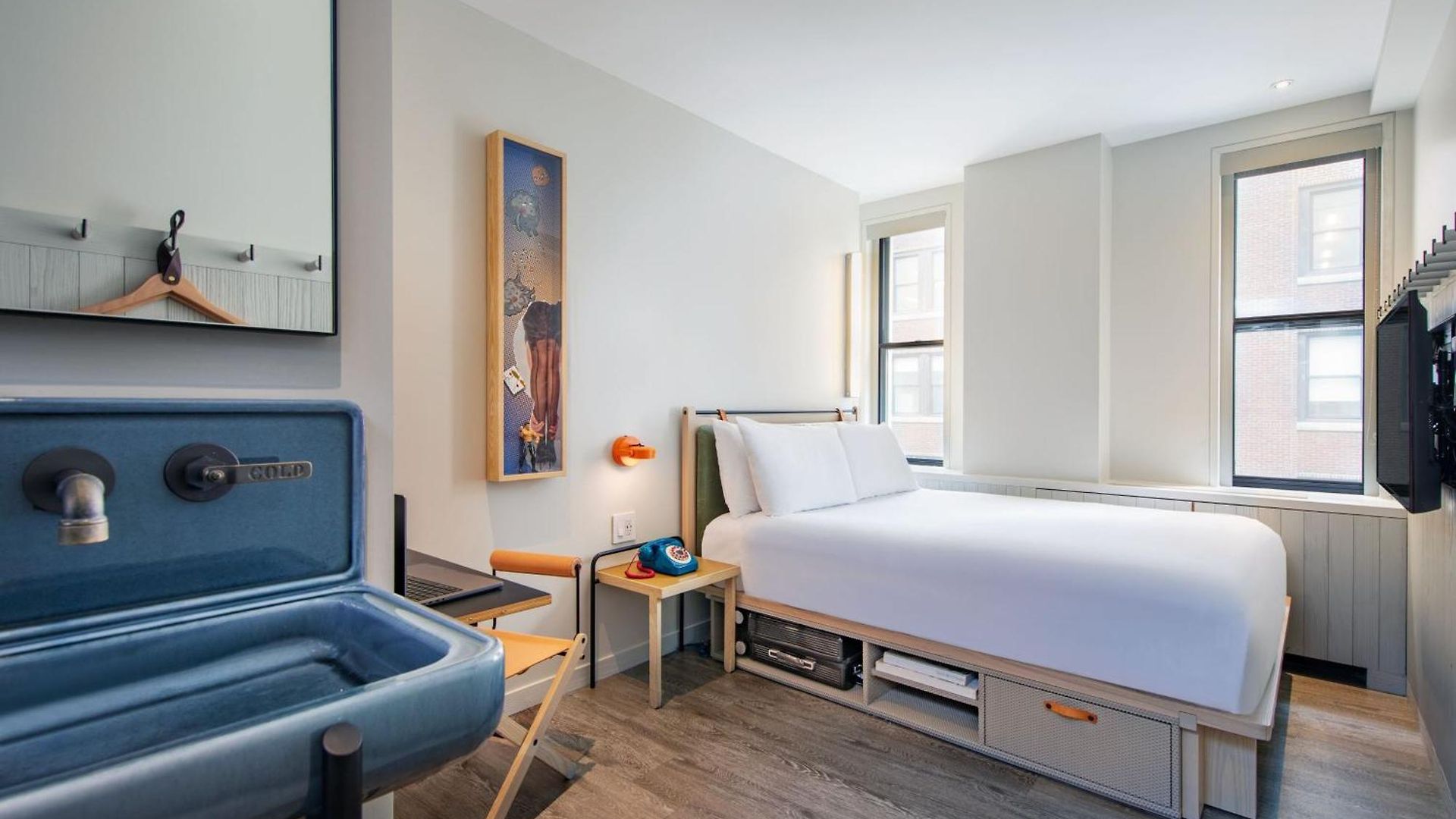 Moxy Nyc Times Square 3*