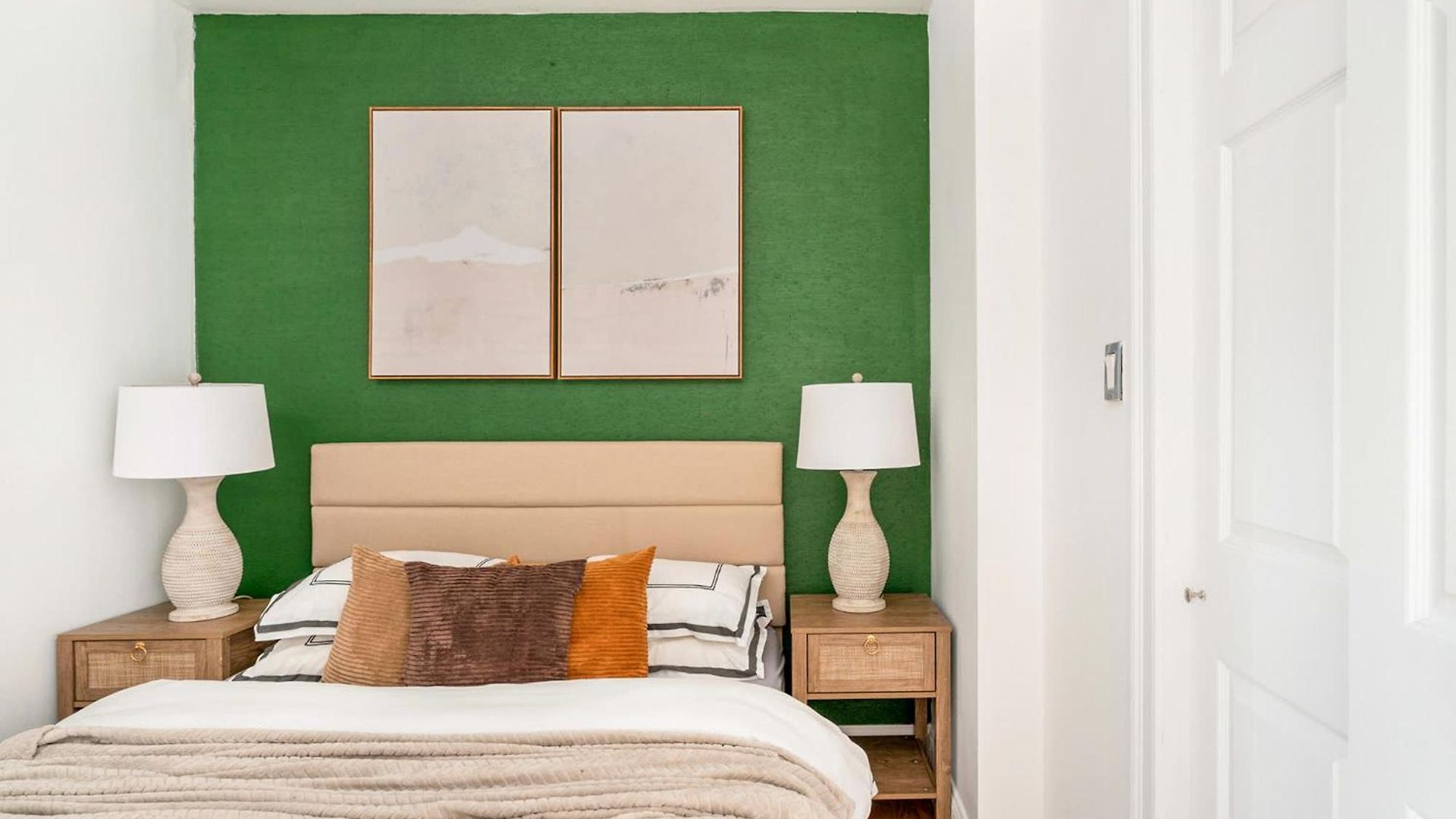 139-3e West Village 1br Value New York
