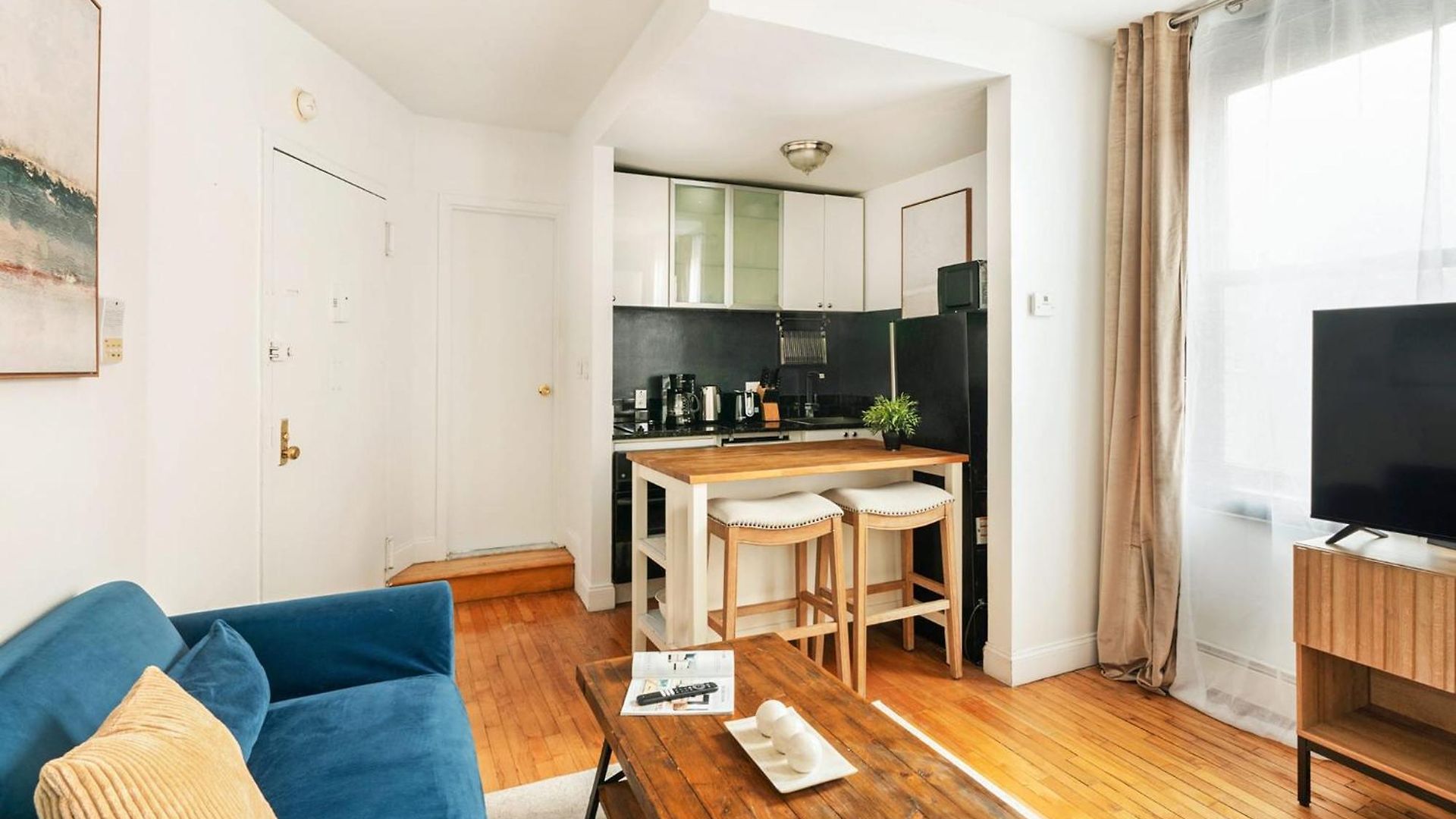 139-3e West Village 1br Value