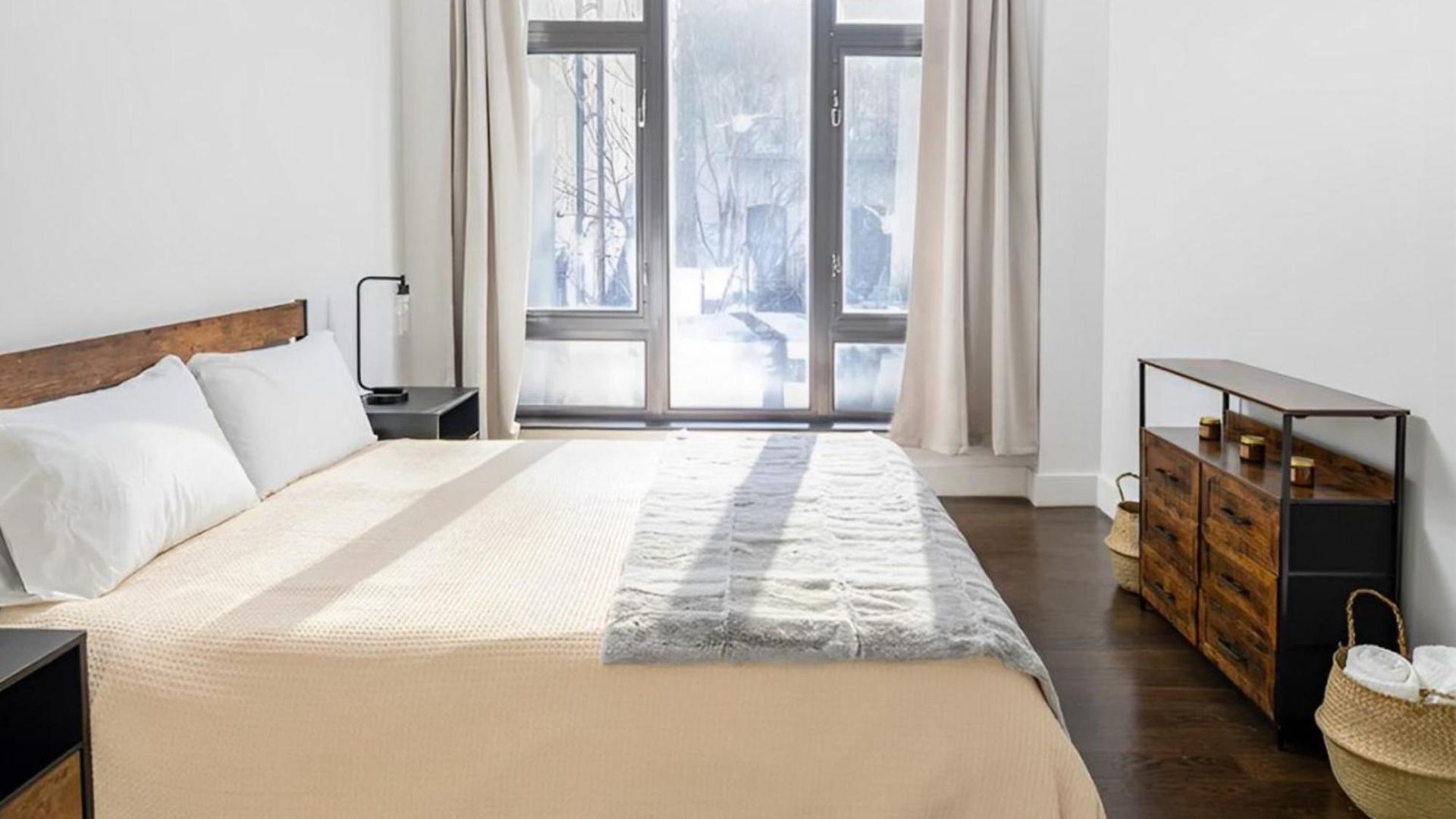 Apartment Large Upper East Side 1bd Elevator Rooftop *