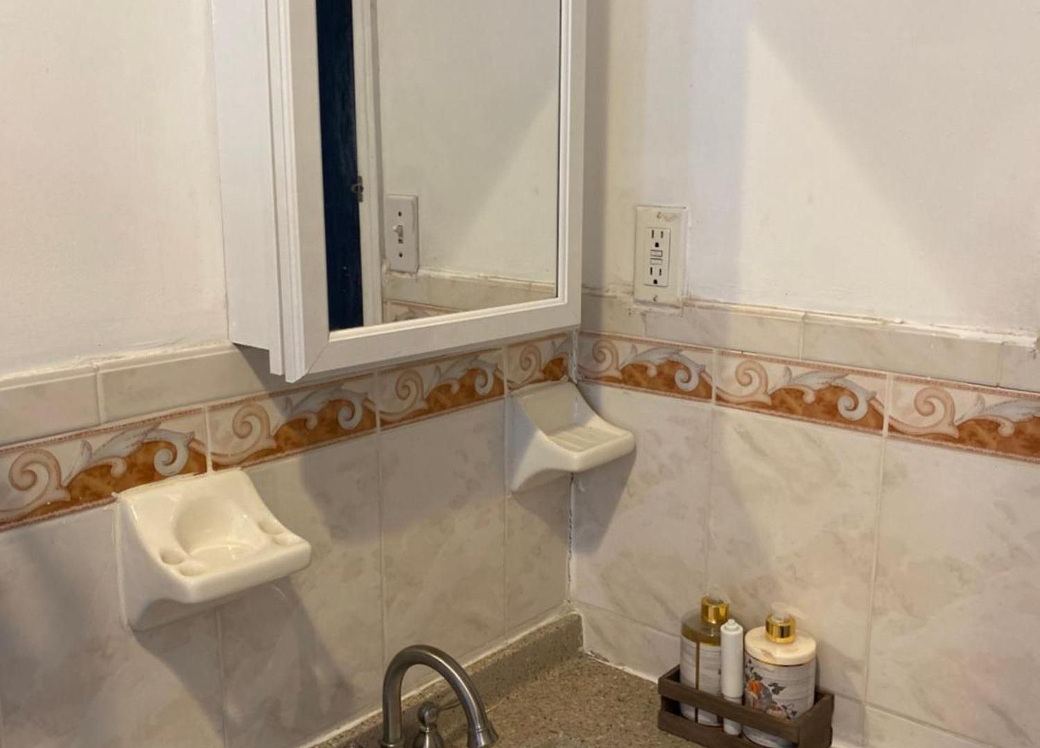 Haus Serenity * New York