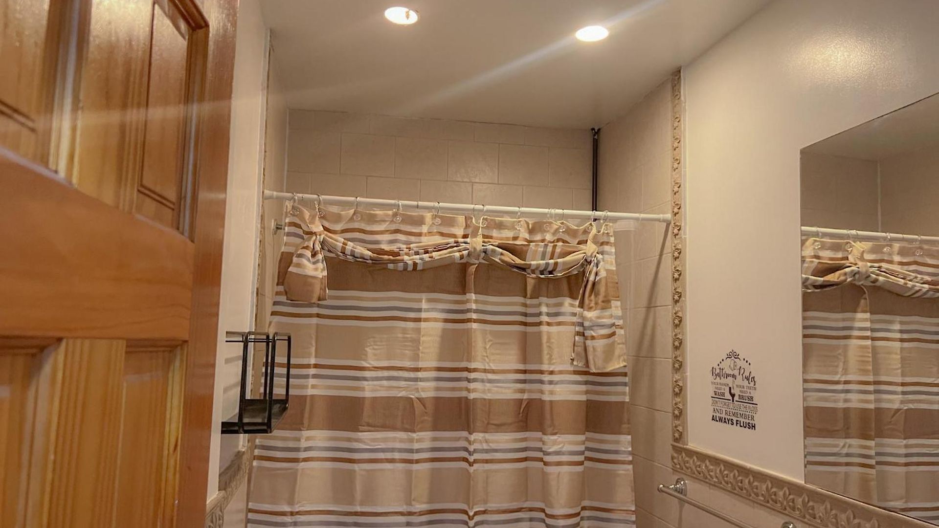 2 Bedroom Bliss In College Point Apartment *