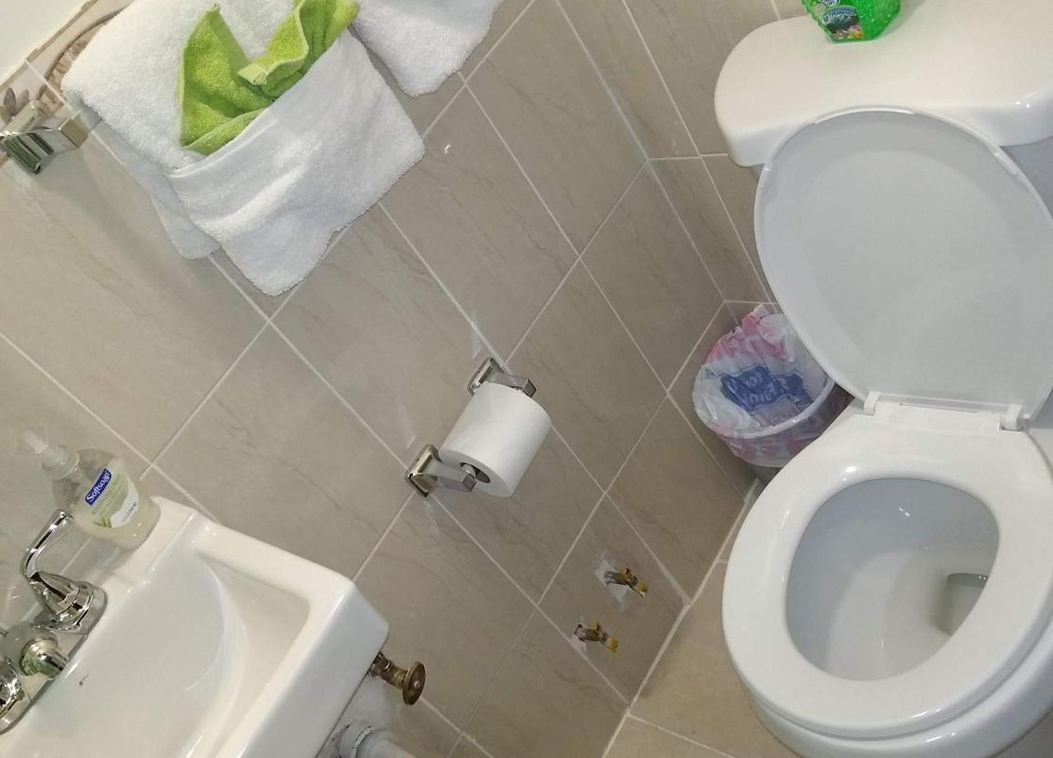 Two Bedroom - North East Bronx Apartment New York