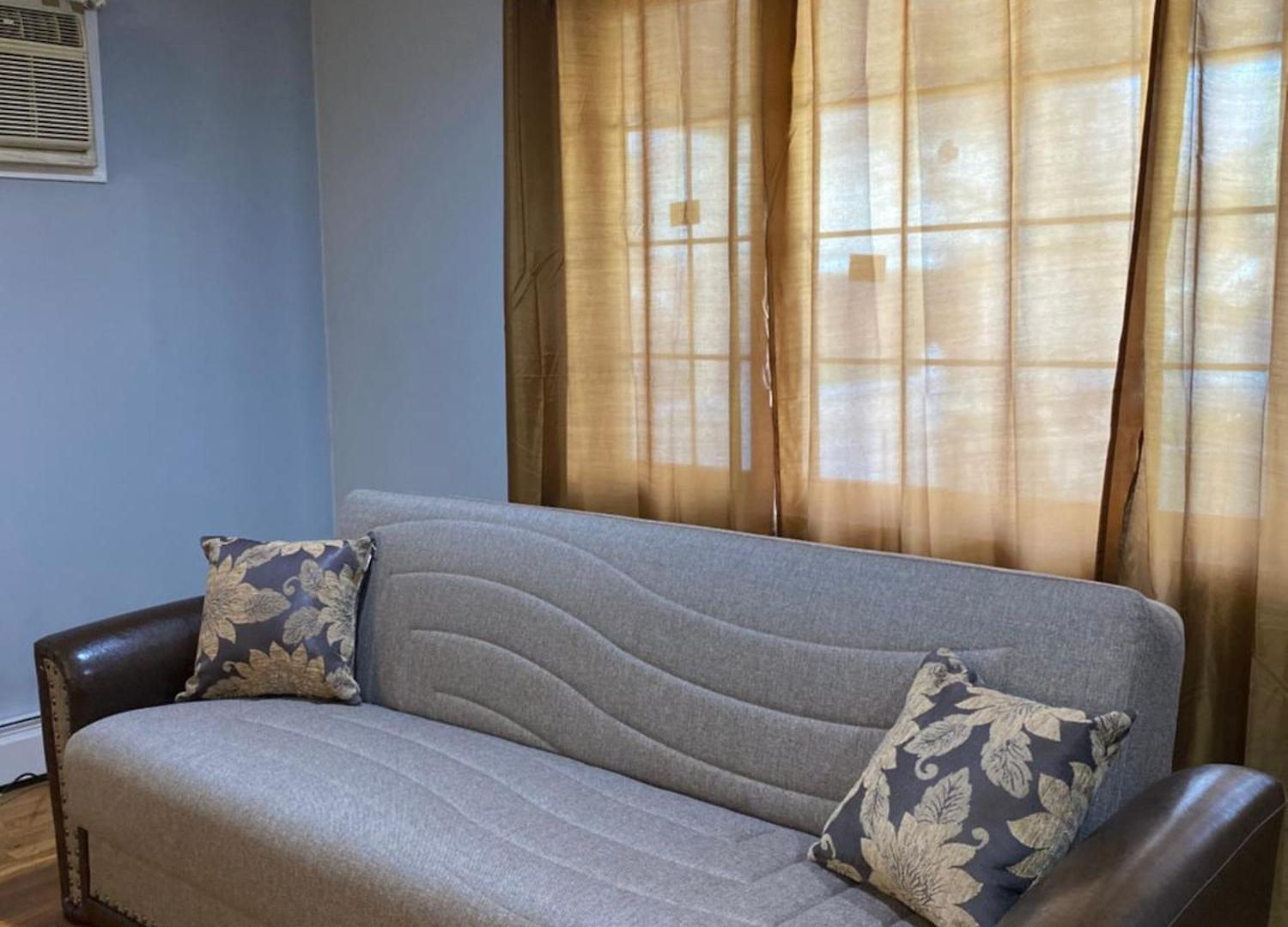 Haus Serenity Homestay New York