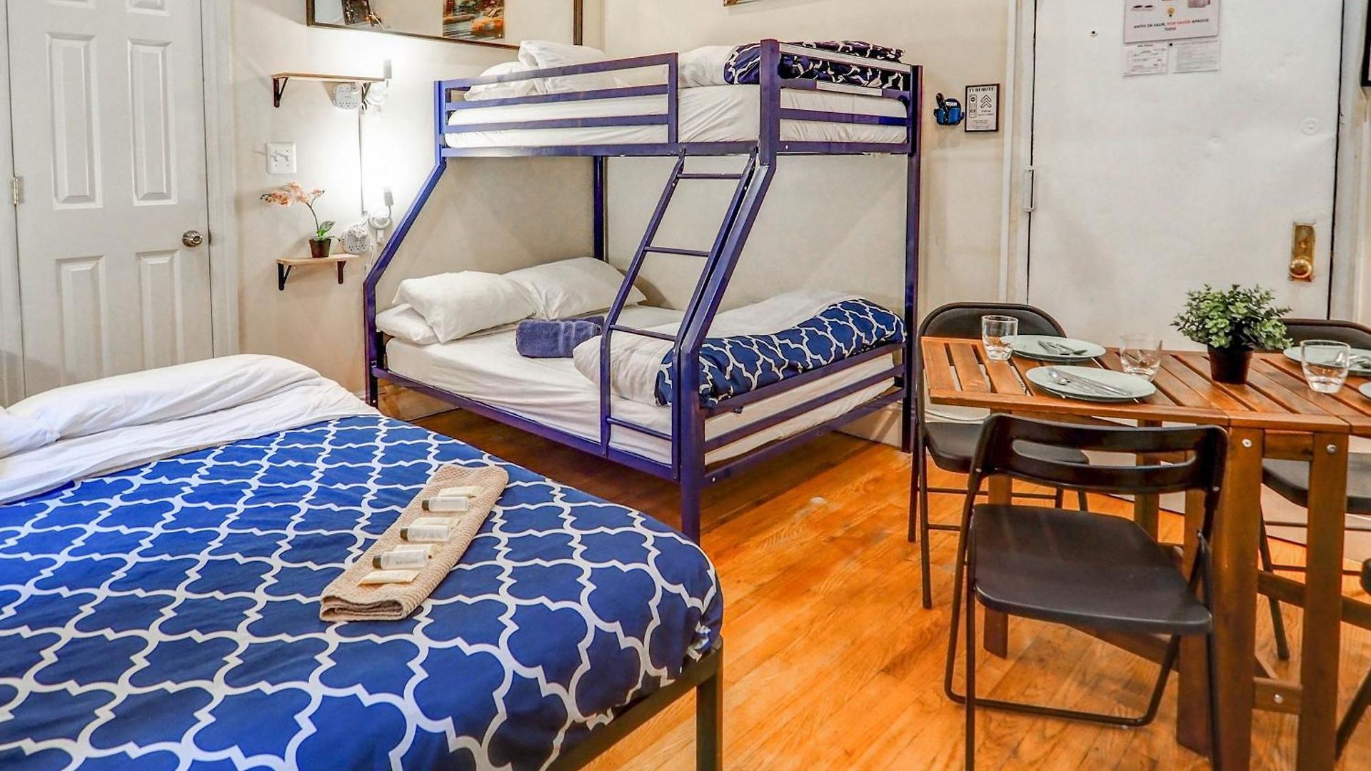 Apartment Empire Broadway Retreats *