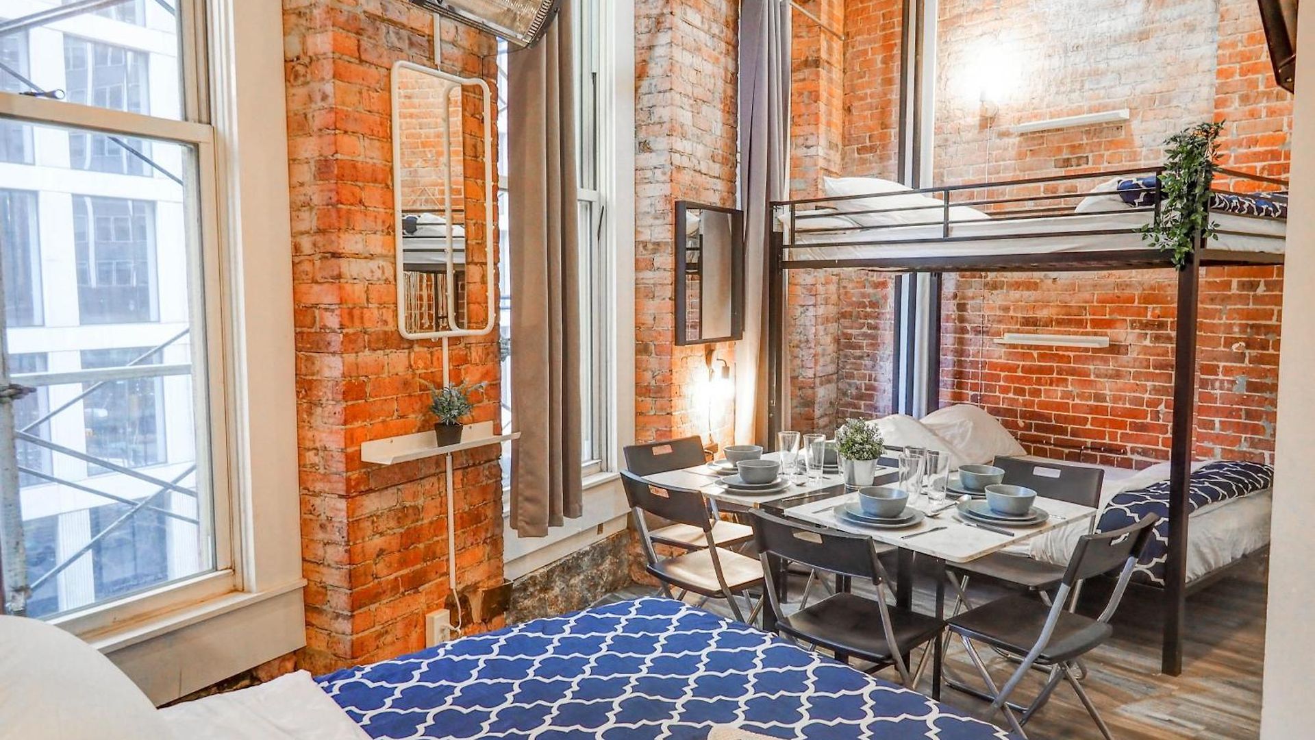 Apartment Empire Broadway Retreats *