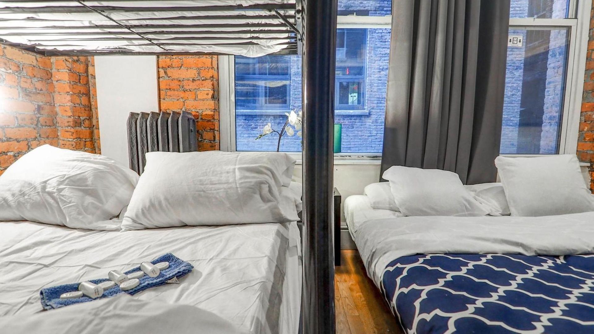 Apartment Empire Broadway Retreats