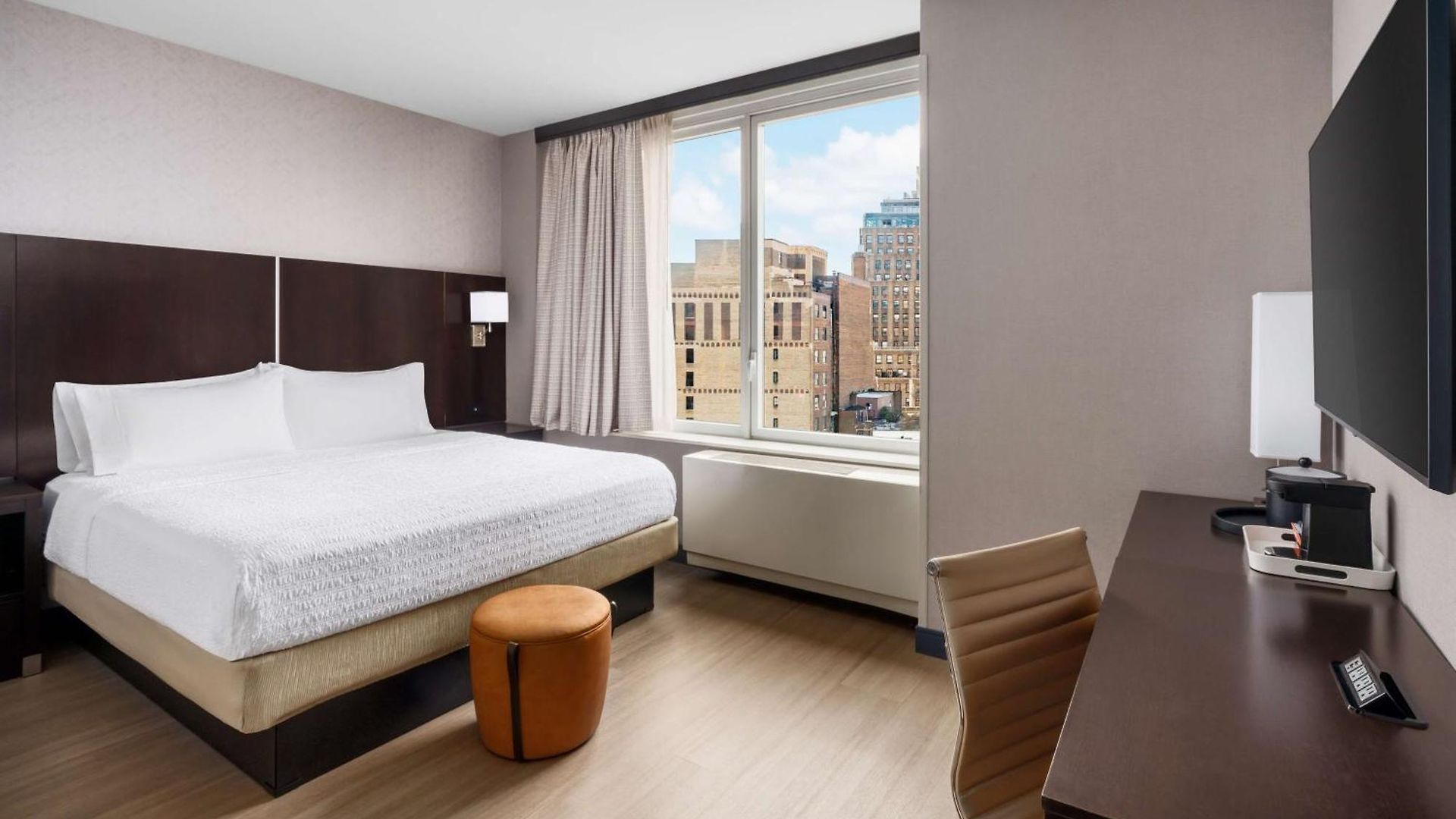Hotel Hampton Times Square 3*