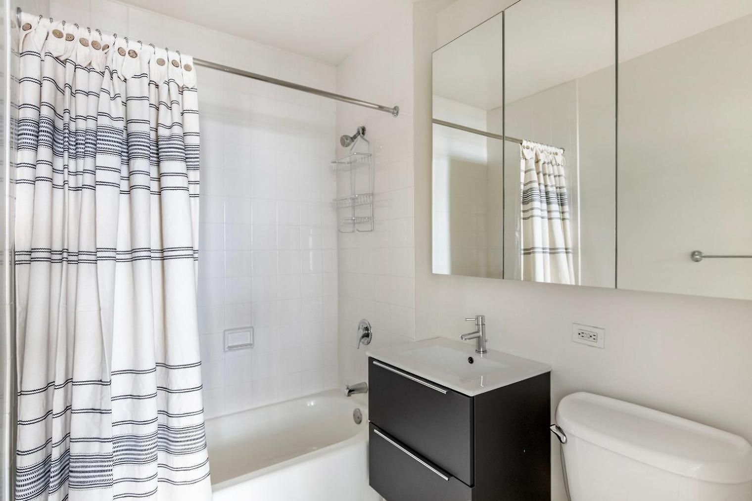 Fidi 1br W Doorman Wd Nr South St Seaport Nyc-1306 Apartment