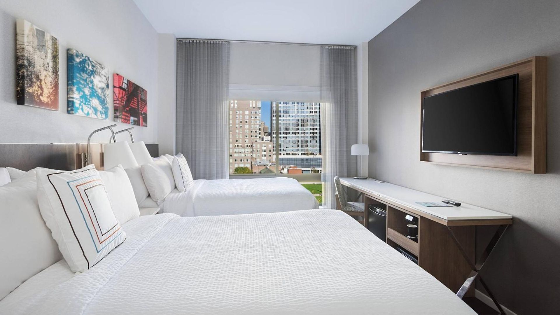 Hotel Fairfield & By Marriott Manhattan/central Park