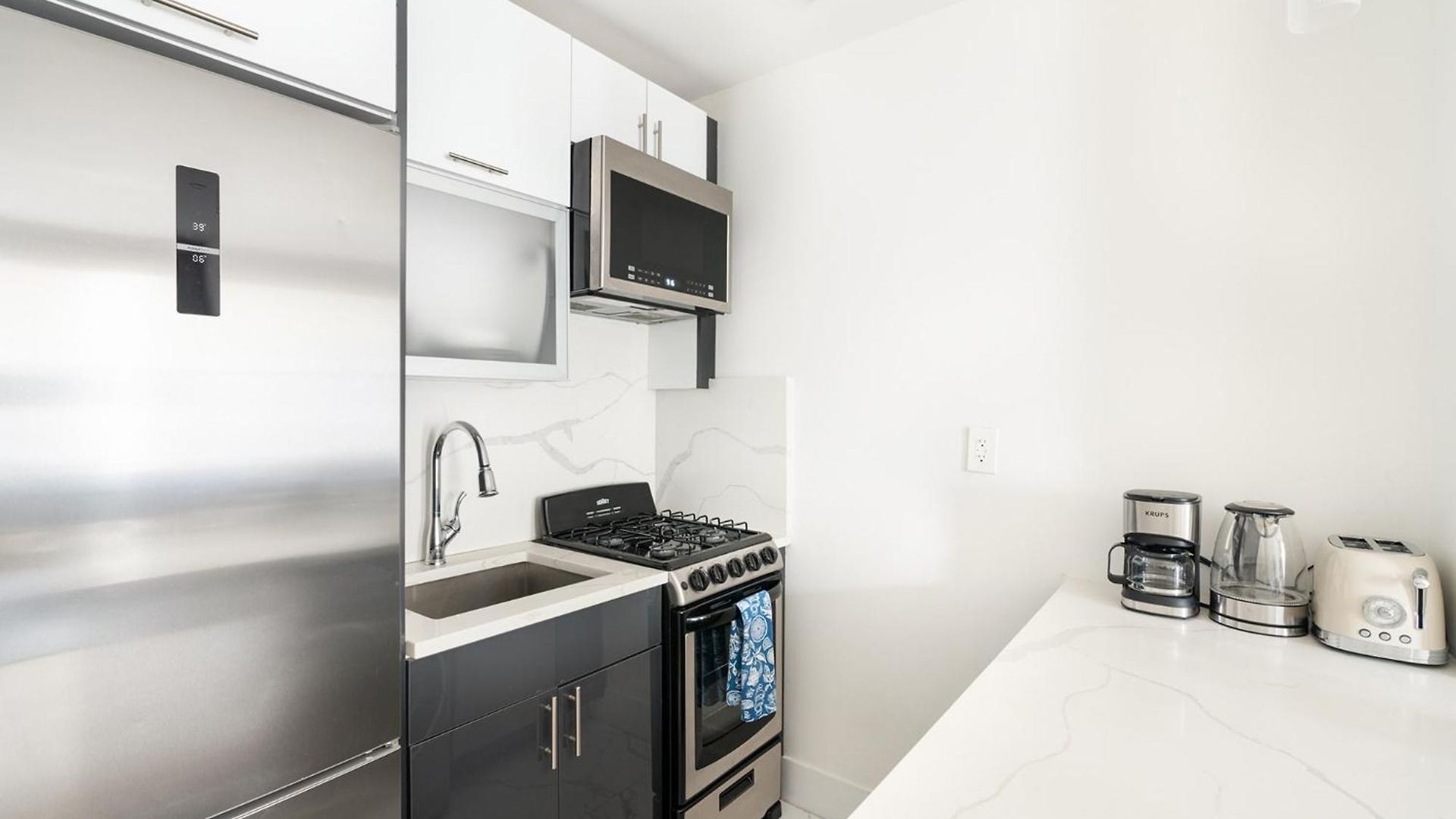 Apartment 1597-phn Ph Duplex -private Outdoor Deck W D New York