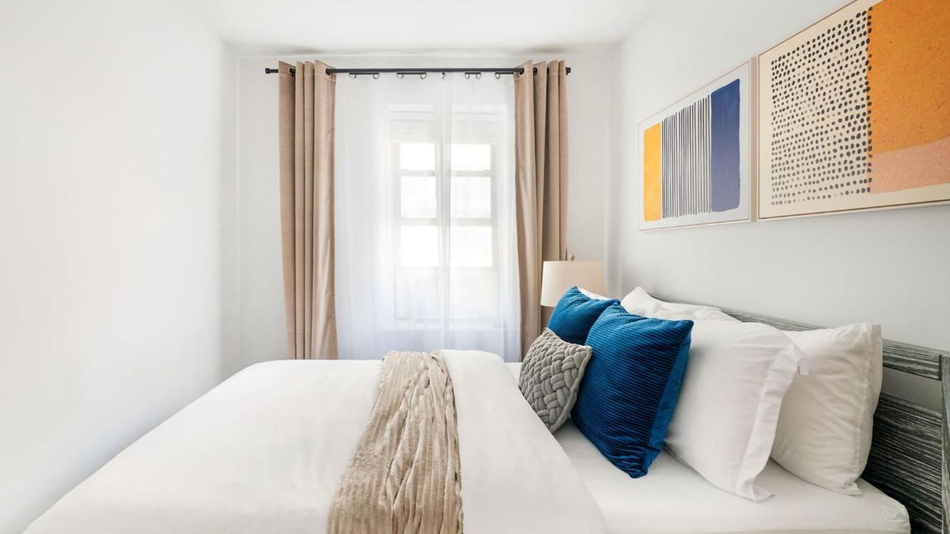 350-1a Gramercy New 1br Sleeps4 Newly Furnished *