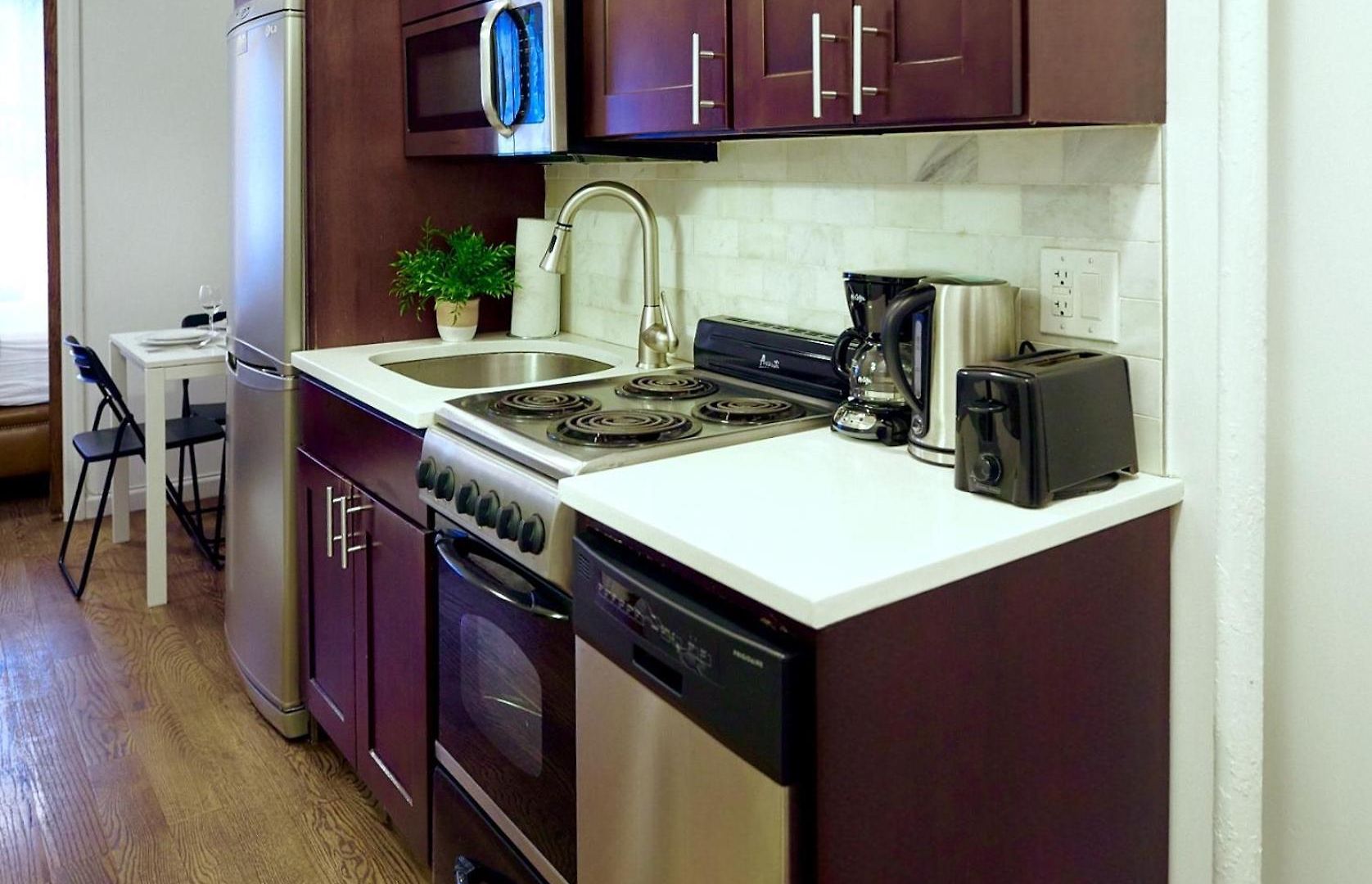 2 Bedroom Cozy Unit In Lower Manhattan New York