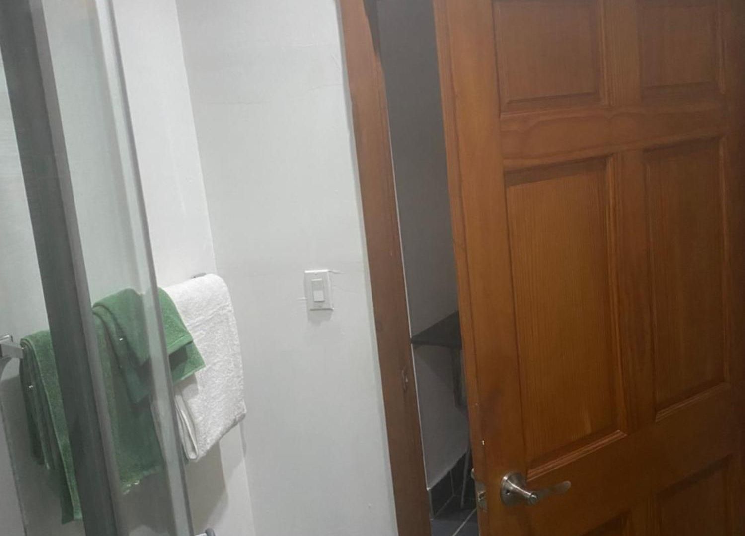 Historical Quiet In Queens Guest house *