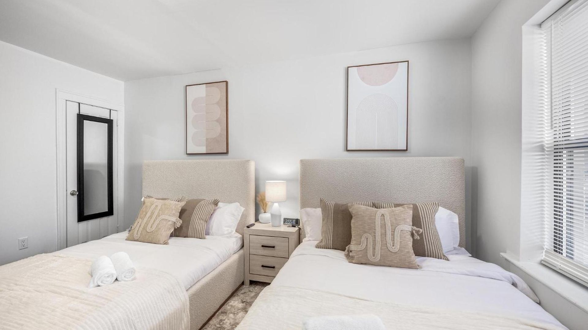 Modern Luxe In Bay Ridge: Your Brooklyn Hideaway *