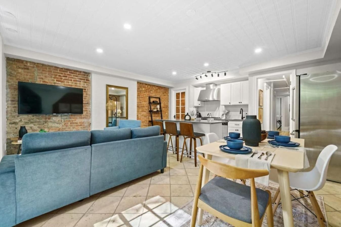 Family Brownstone With Private Backyard Near Subway New York