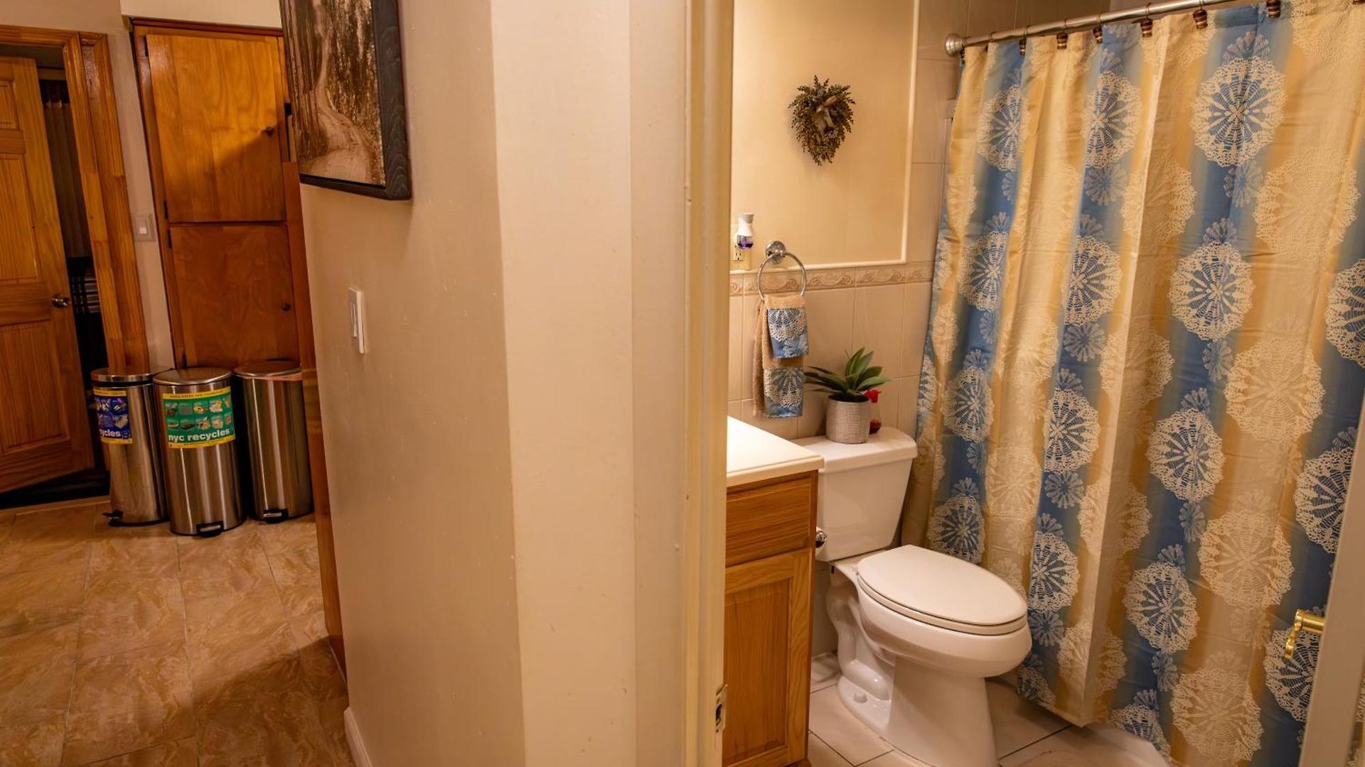Guest house Spacious Comfy In Cozy Classy Duplex 2*