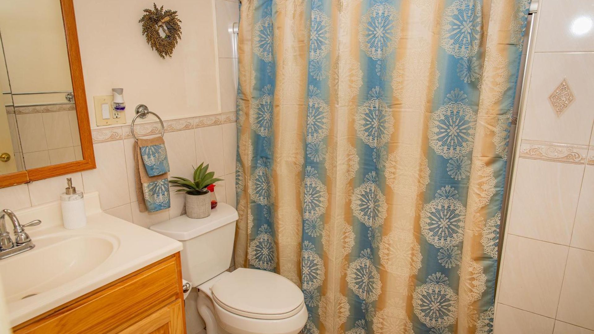 Spacious Comfy In Cozy Classy Duplex 2*