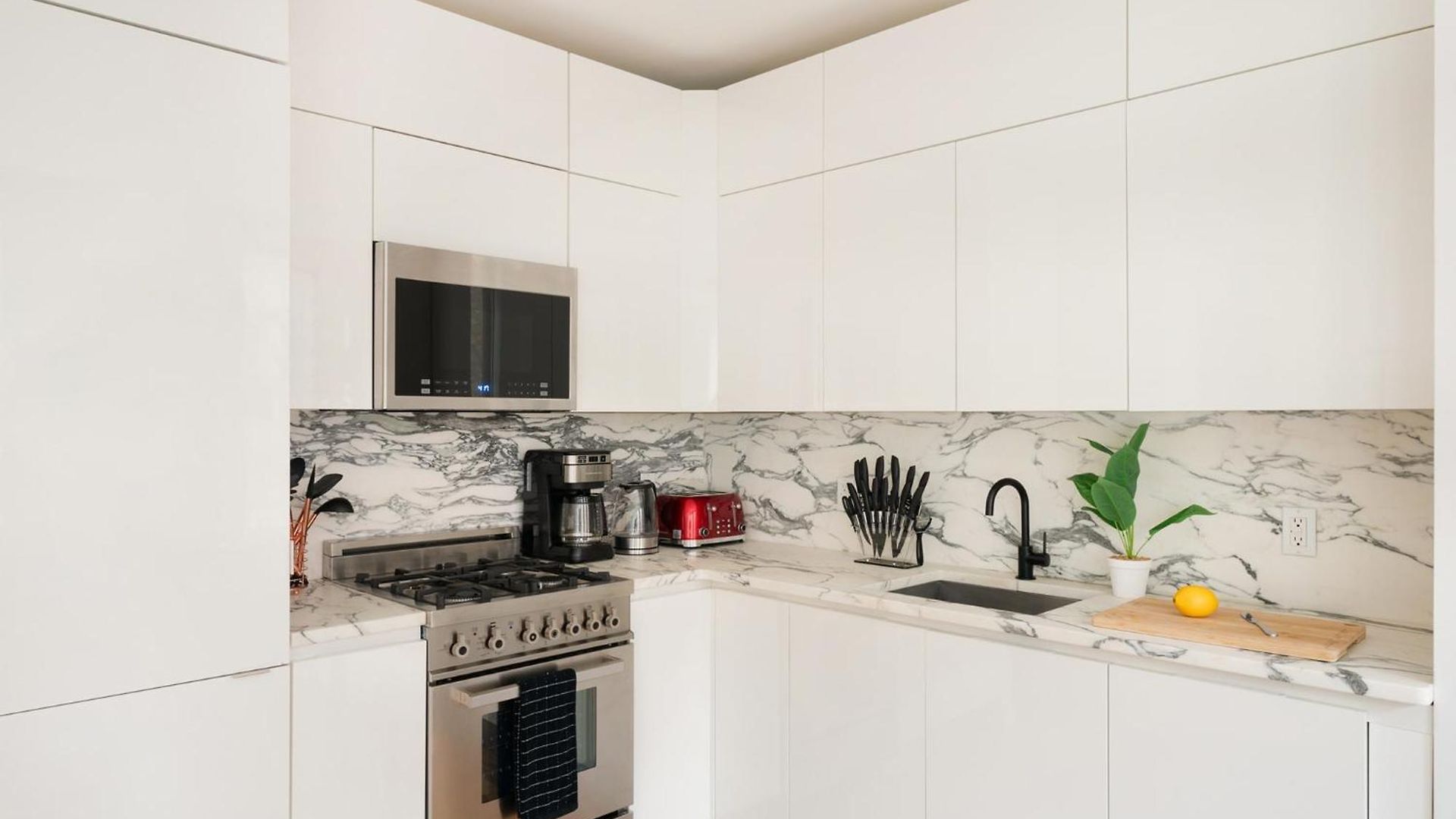 13-3 I Brand New 4br 3 Baths Duplex Private Roof Deck New York
