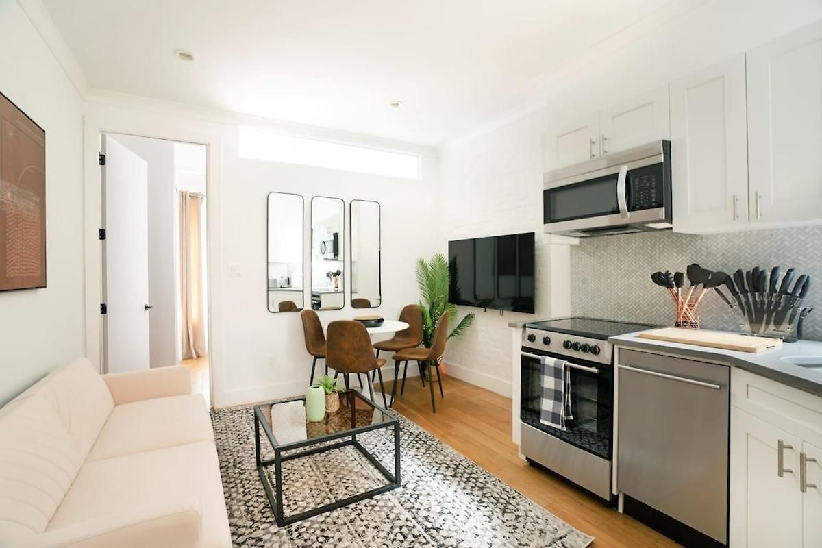 1290-16 New Renovated 2 Bedrooms In Ues