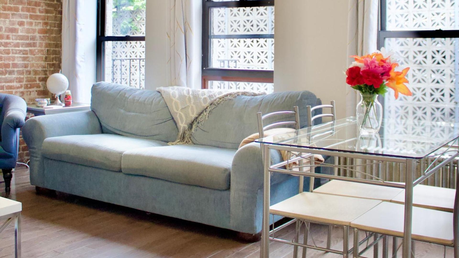 Times Square Manhattan Apartments! Apartment