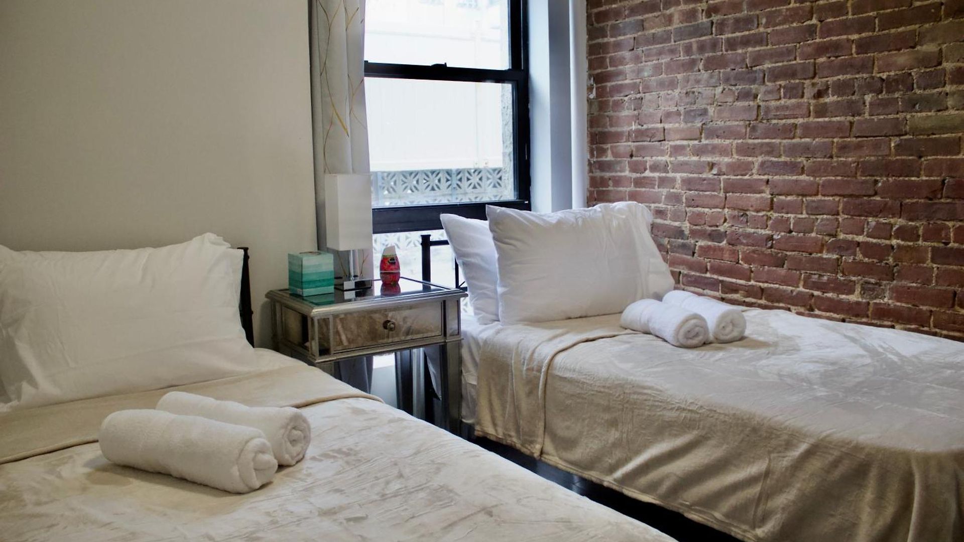 Times Square Manhattan Apartments! * New York