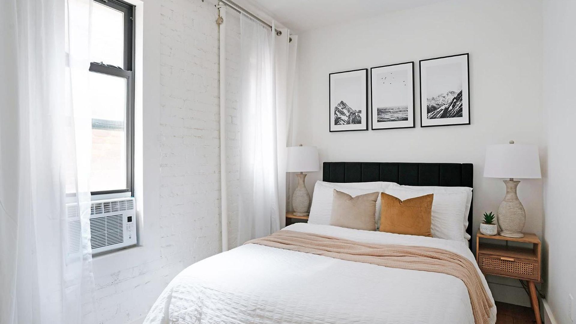 1290-16 New Renovated 2 Bedrooms In Ues Apartment *