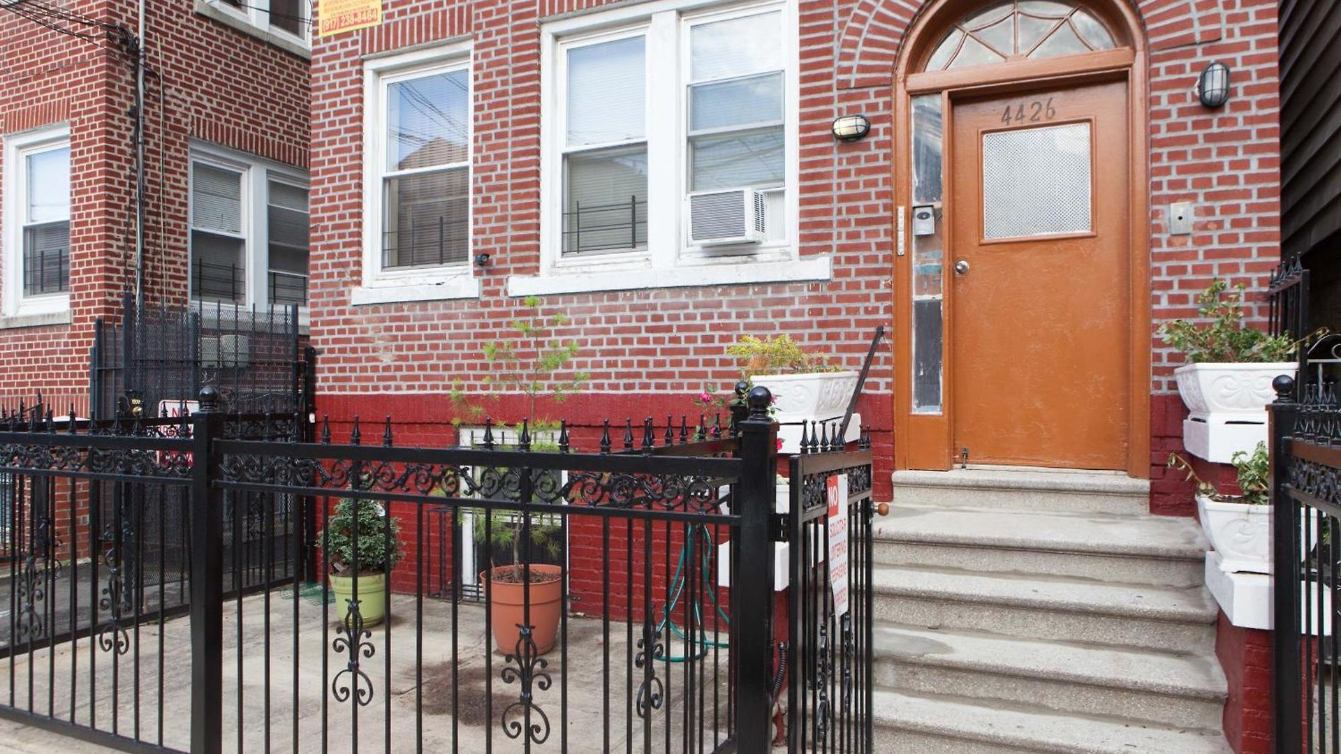Studio, One And Two Bedroom Apartments - Bronx Apartment
