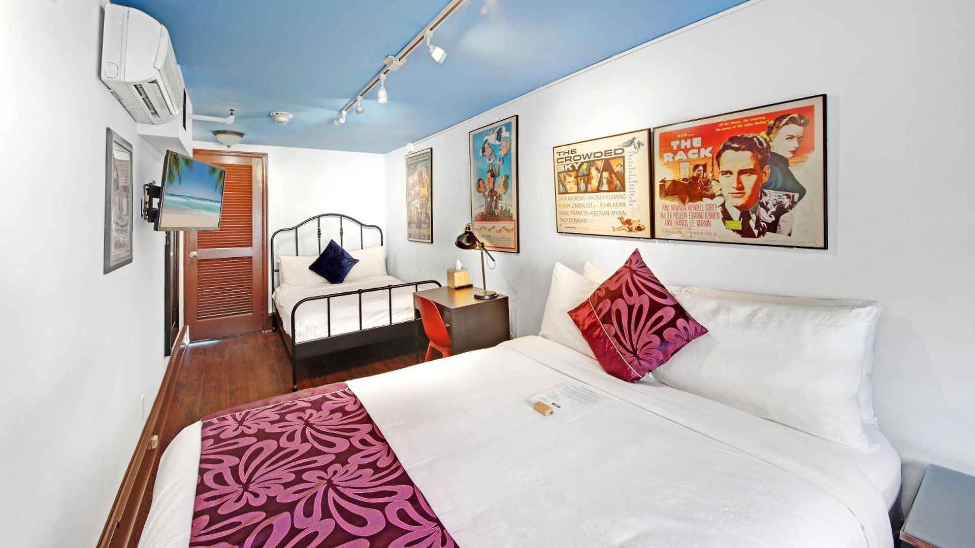 Hotel Chelsea Pines 3*