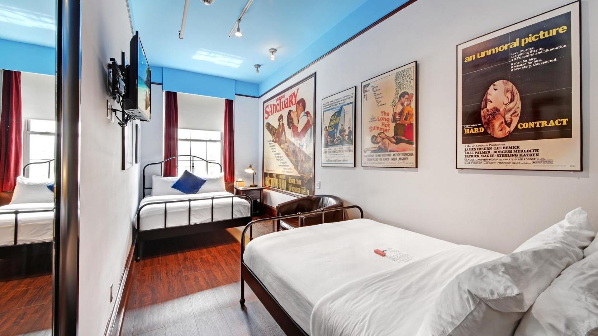Chelsea Pines Hotel 3*