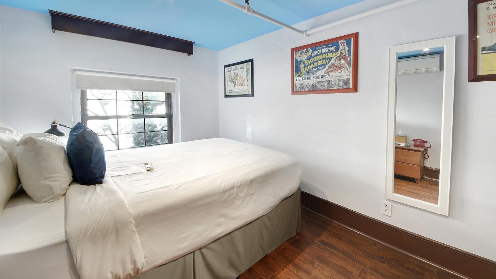 Hotel Chelsea Pines New York