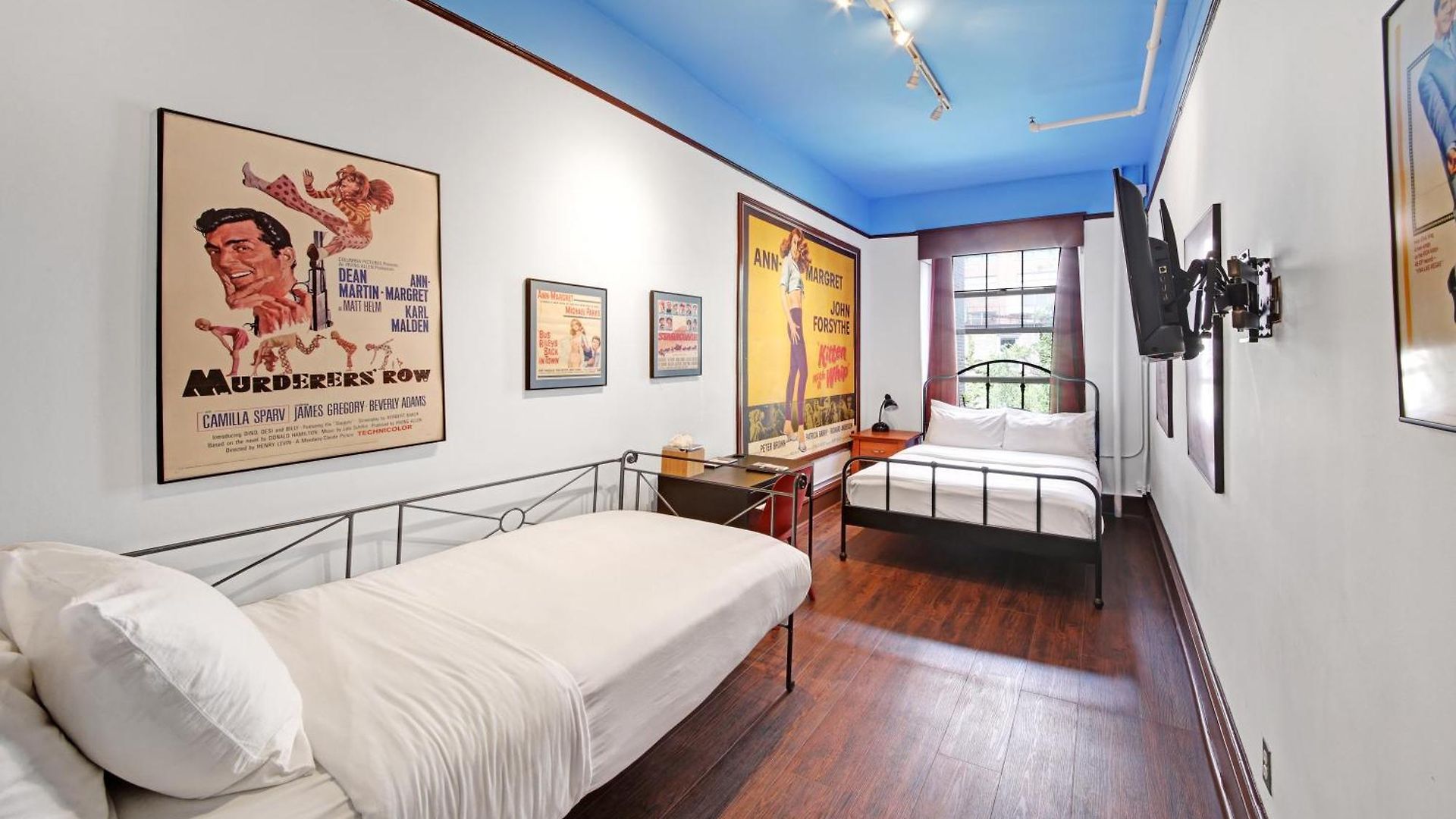 Hotel Chelsea Pines New York