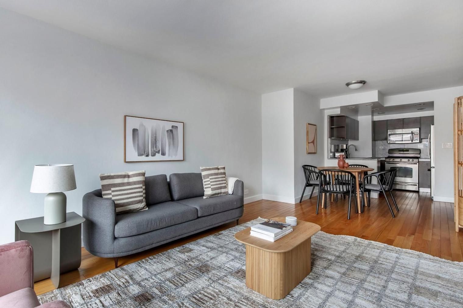 Lenox Hill 2br W Elevator Doorman Nr Art Nyc-1284 *