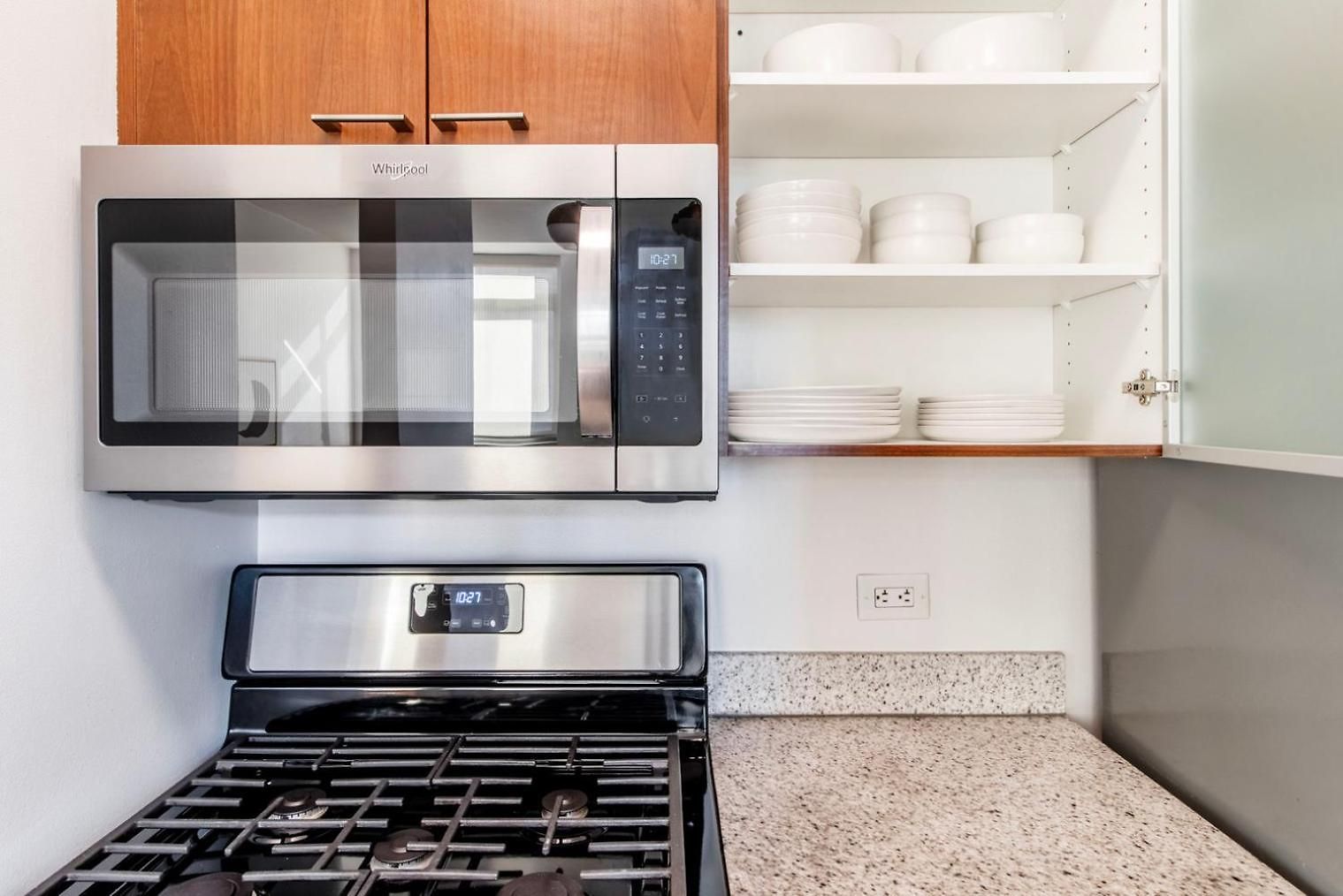 Chelsea 1br W Elevator Doorman Nr Union Square Nyc-1387 *