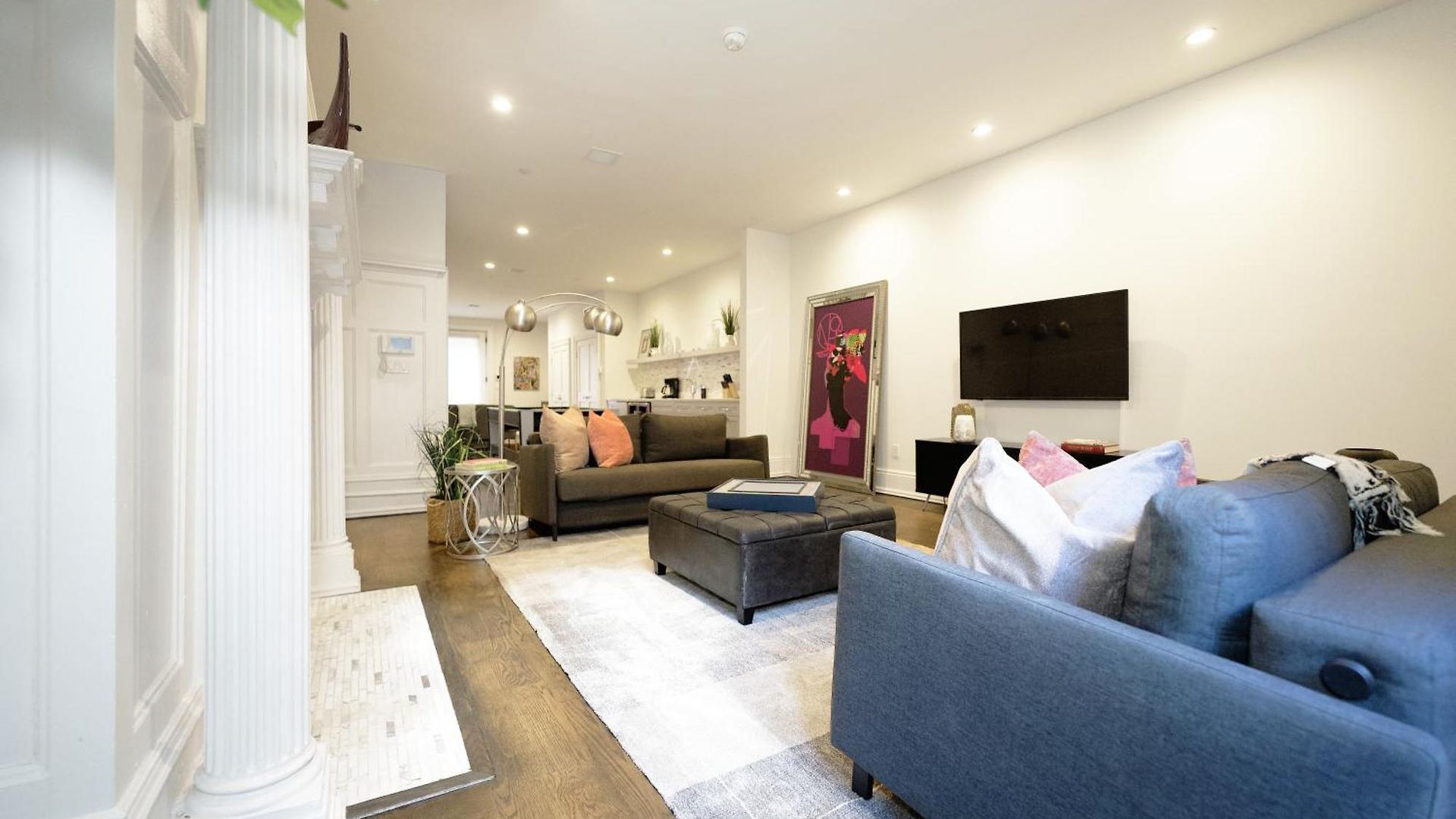 Massive Multi-million Dollar With Private Rooftop L Fashion House L