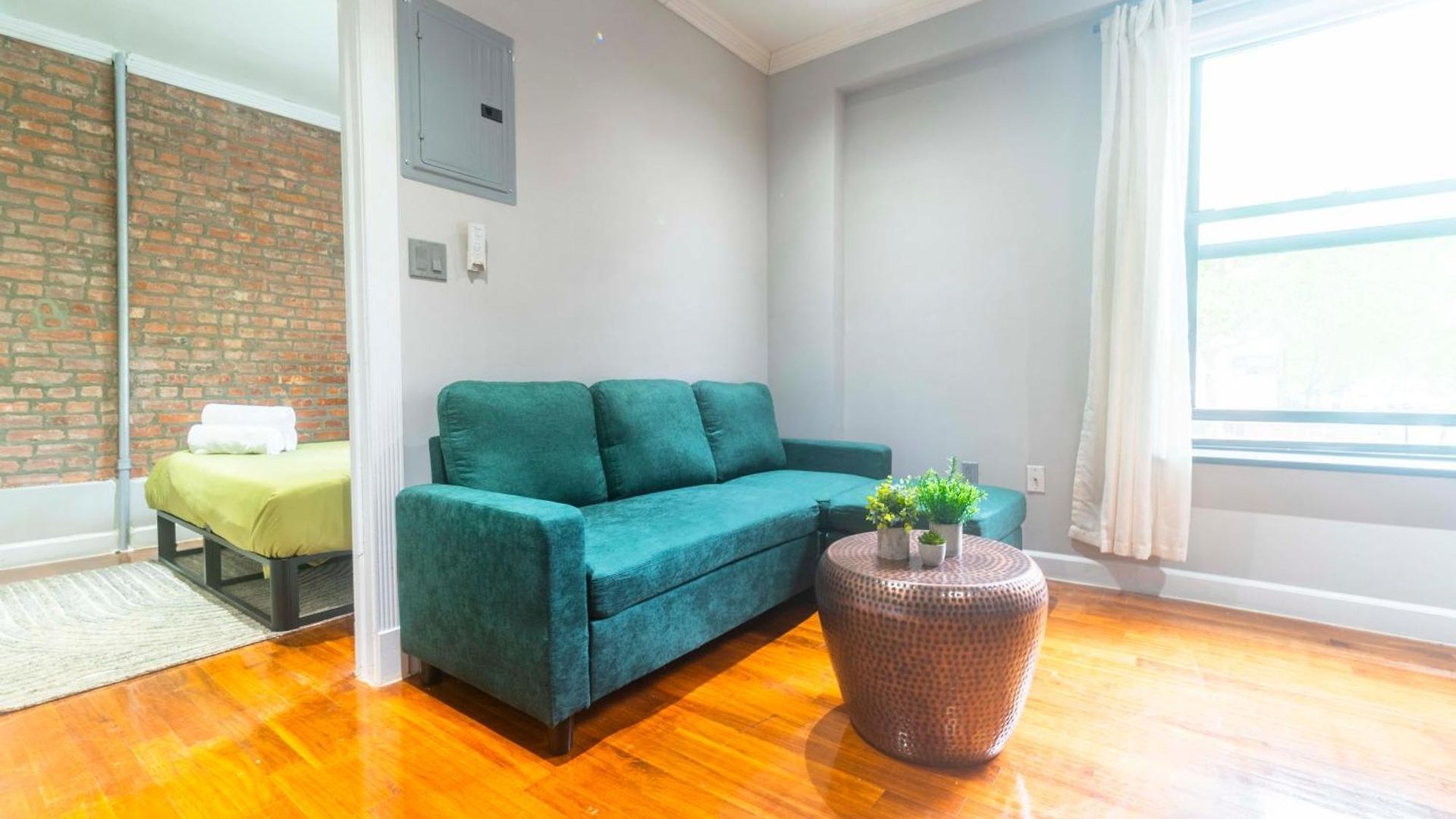 Stylish 2br In Manhattan New York