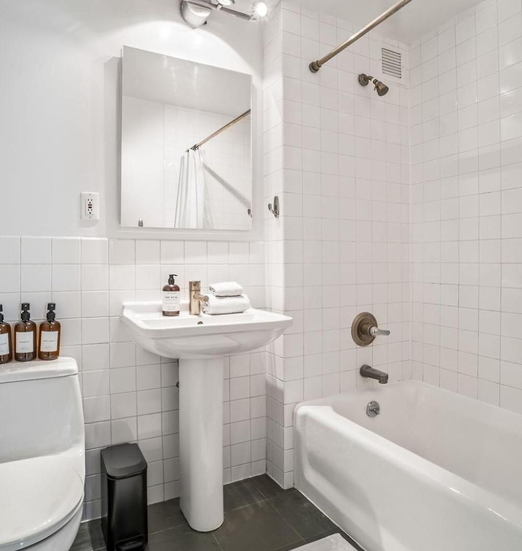 Family 3 Bedroom 1 Bath Getaway New York