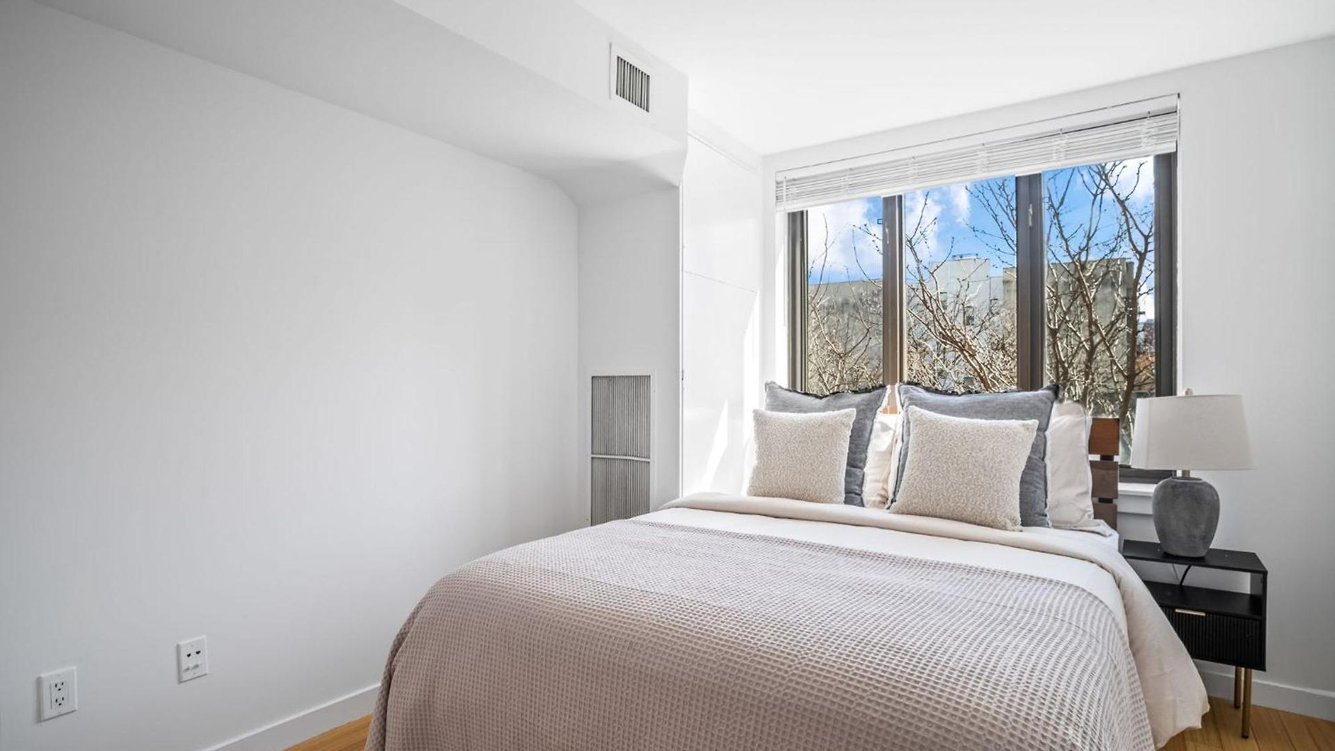 Family 3 Bedroom 1 Bath Getaway New York