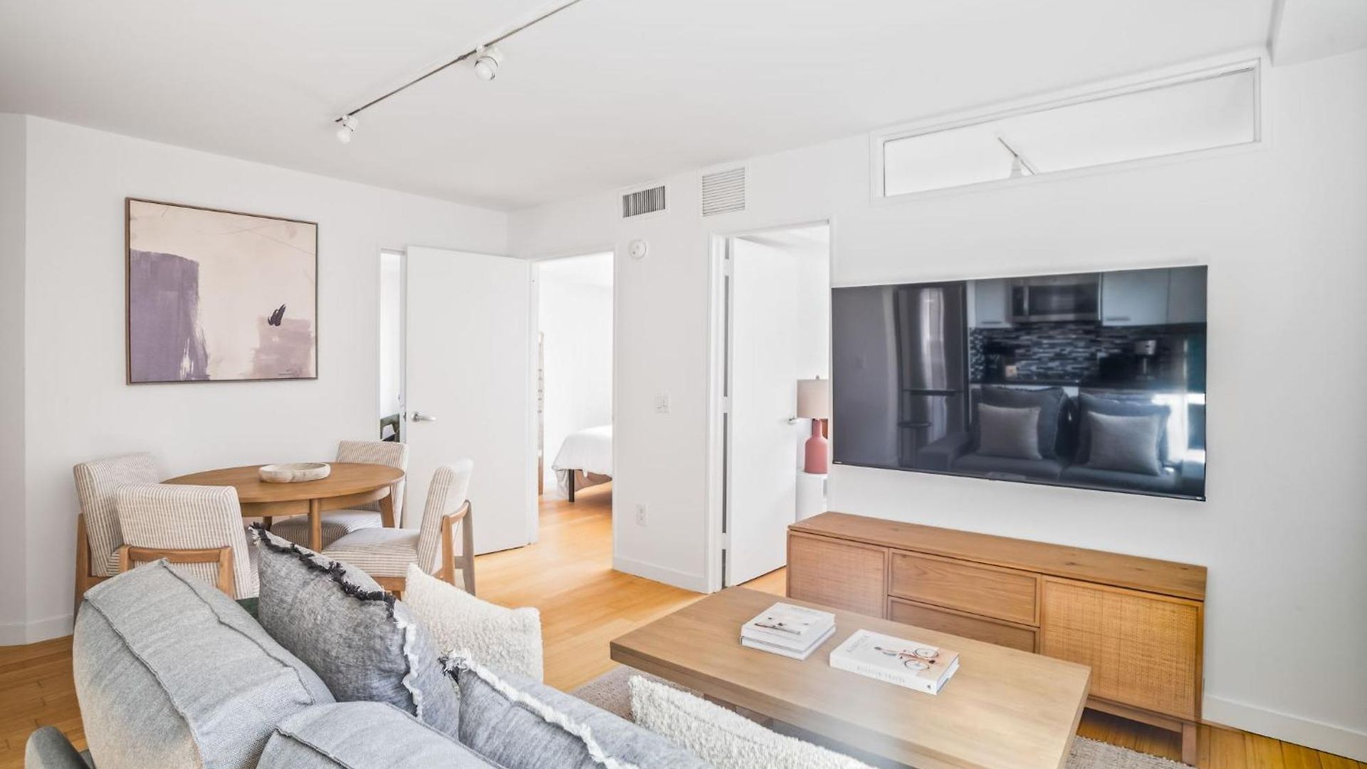 Family 3 Bedroom 1 Bath Getaway Apartment