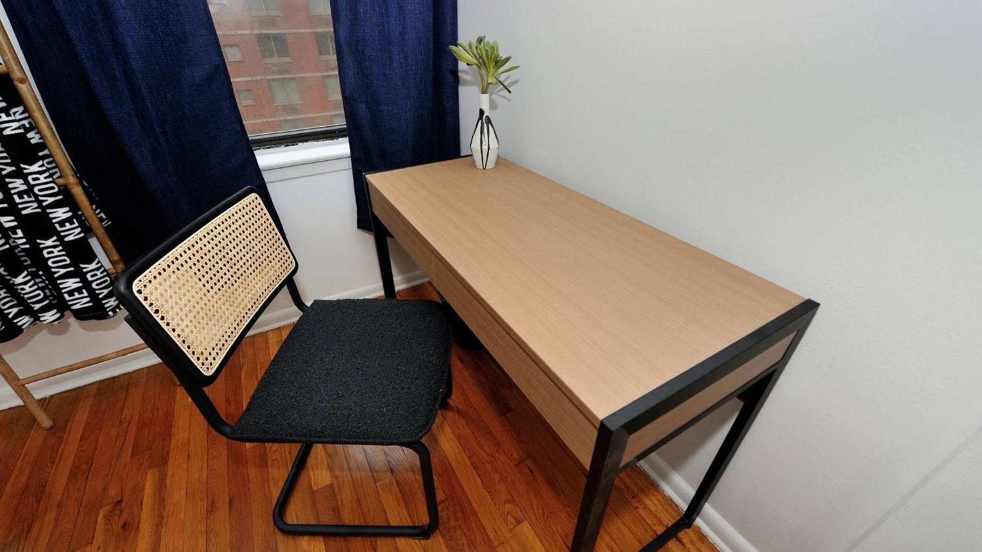 Heart Of Nyc Times Square Studio Apartment *