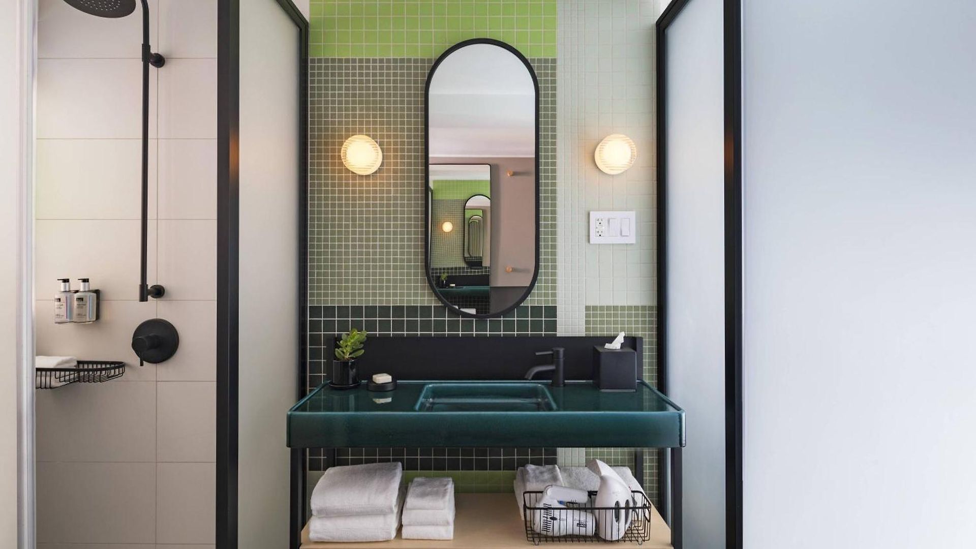 Hotel Moxy Nyc East Village New York