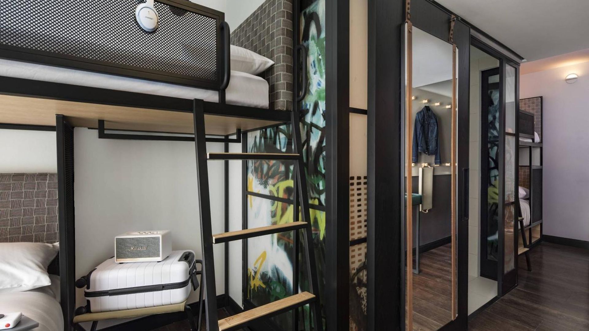 Moxy Nyc East Village Hotel New York