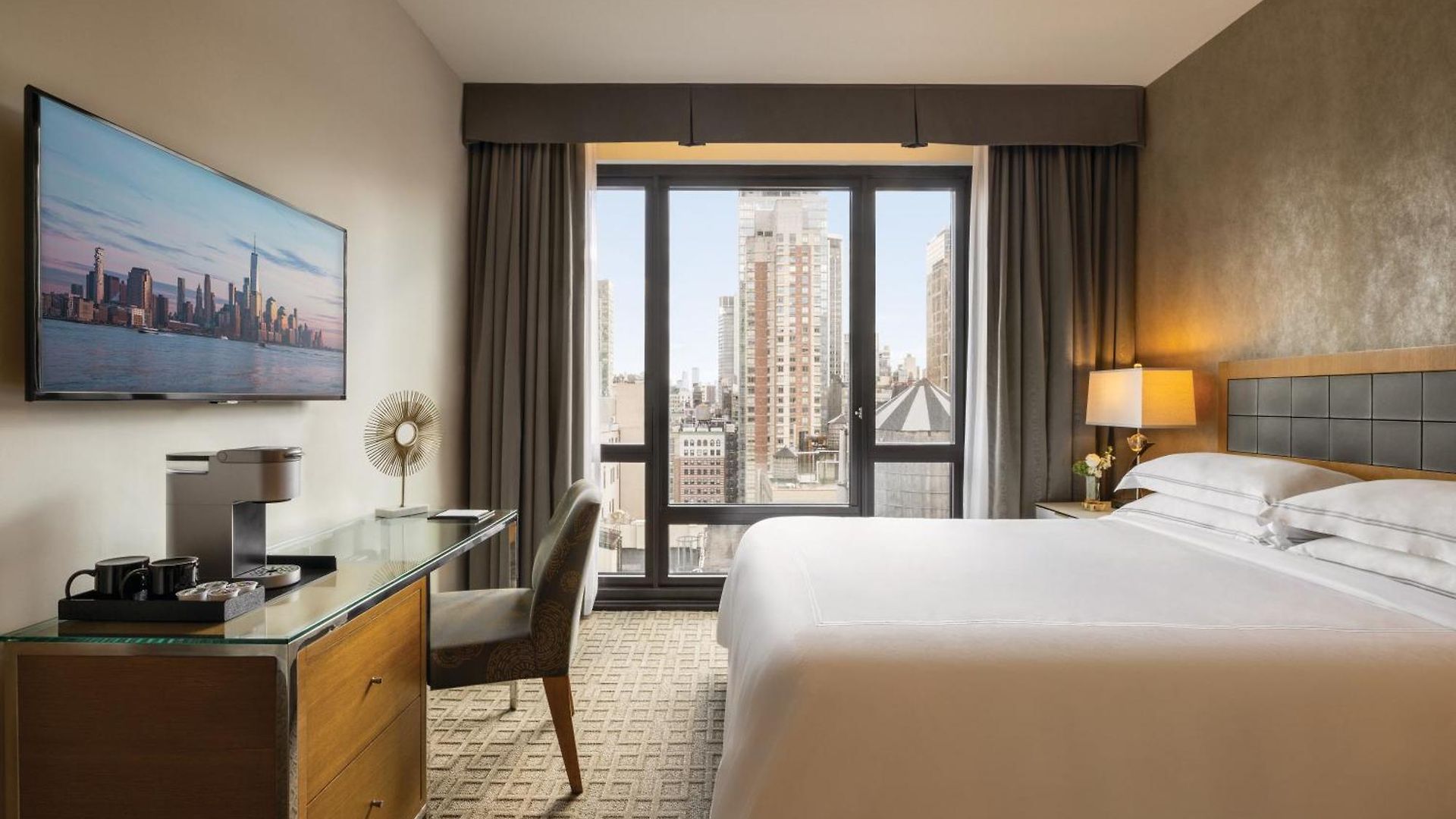 Hotel Executive Le Soleil 4*