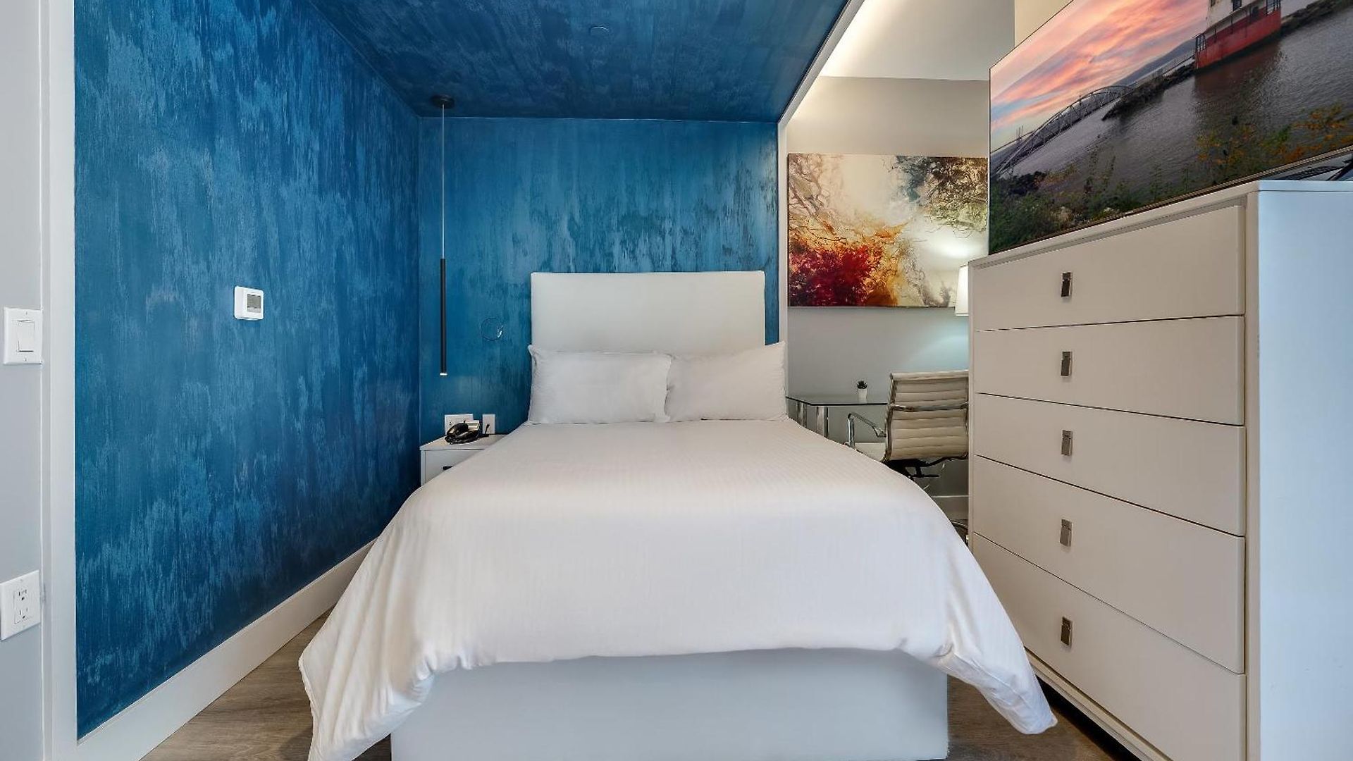 Global Luxury At The Arches Hotel New York