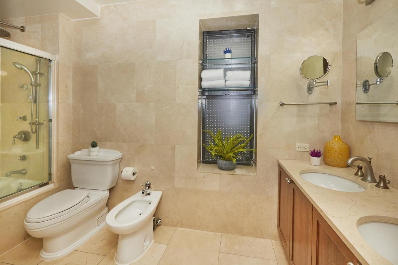 Manhattan Marvel Luxury Living In A Townhome Oasis I The Atrium I New York