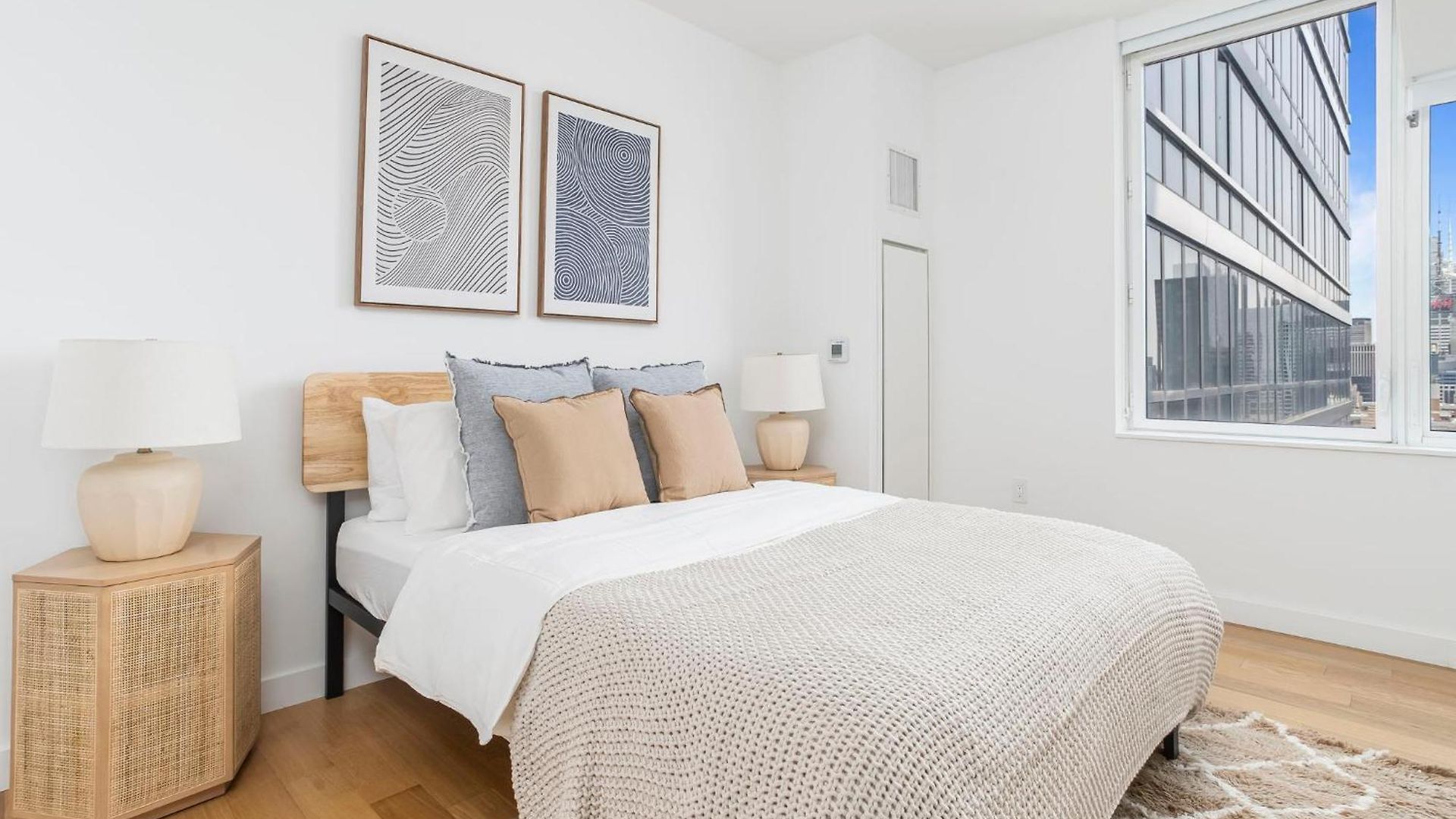 Adorable Hiding 2bd 2bath Gem Apartment *